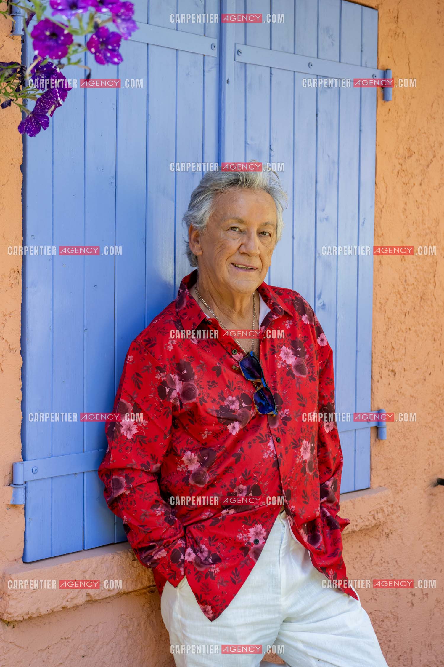 Portrait du chanteur Jean-Pierre Savelli chez lui dans le Var le 28 Mai 2025.  ( Exclusif )