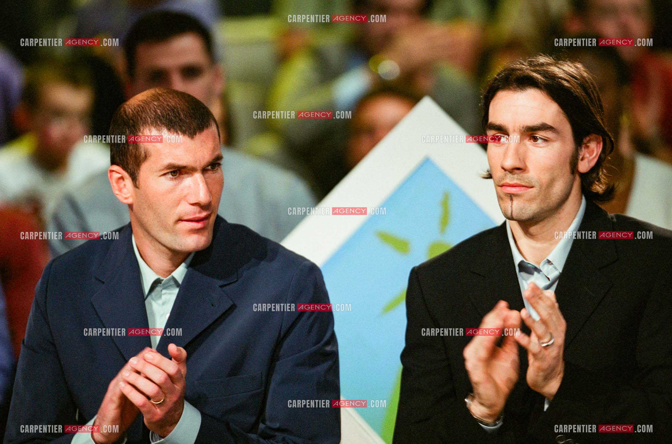 Les deux joueurs de foot français et champion du monde 1998 Zinédine Zidane et Robert Pirès lors de l'émission spéciale “ELA“ assosiation parainée par le footbaleur Zinédine Zidane.  ( Exclusif )