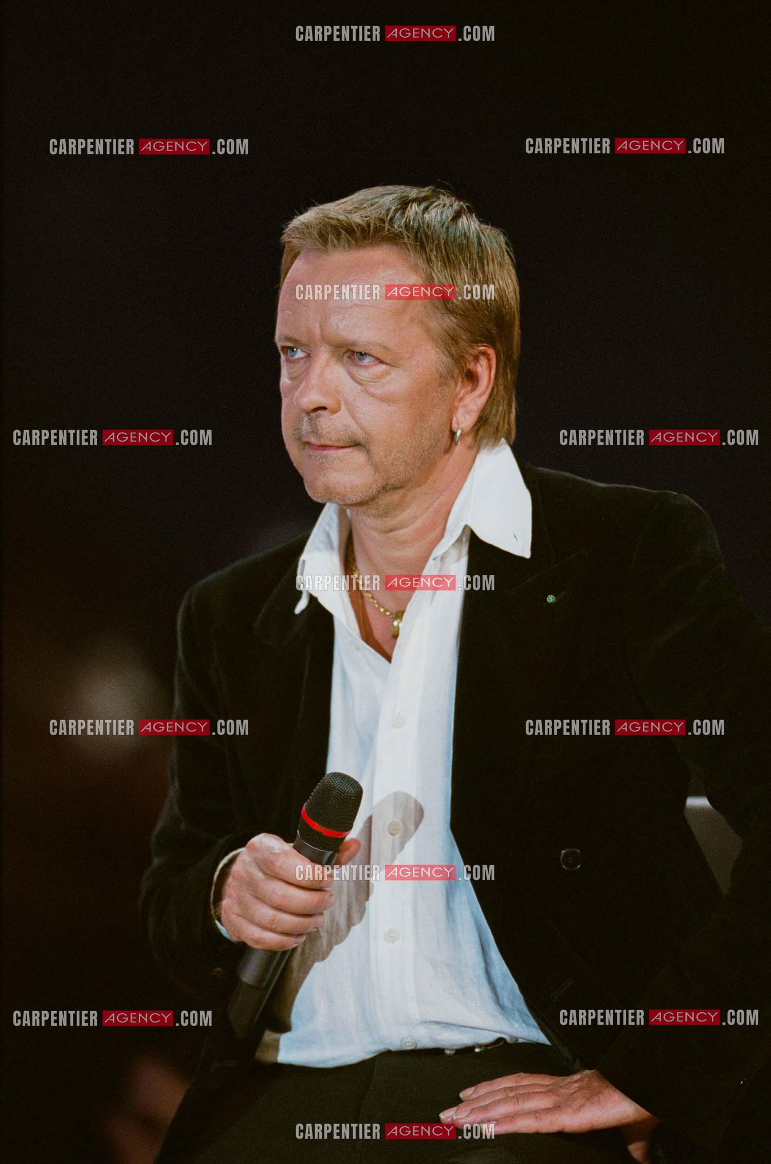 Le chanteur Renaud Séchan lors des Victoires de la musique au Zénith de Paris en 2005.