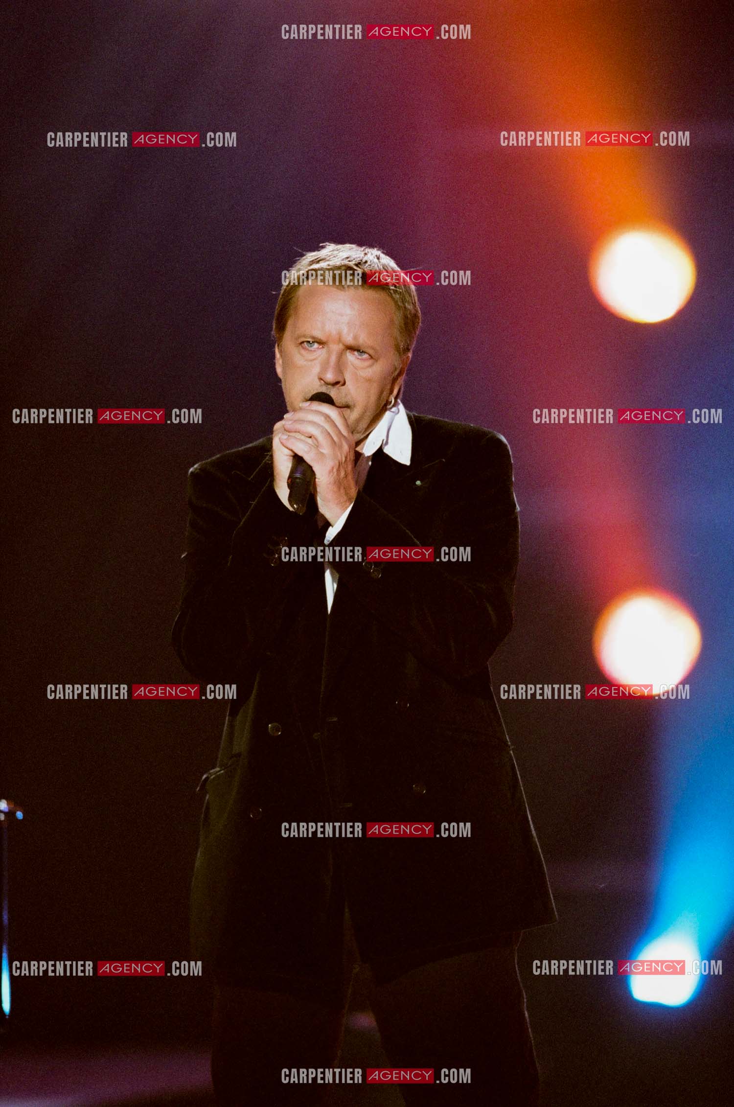 Le chanteur Renaud Séchan lors des Victoires de la musique au Zénith de Paris en 2005.