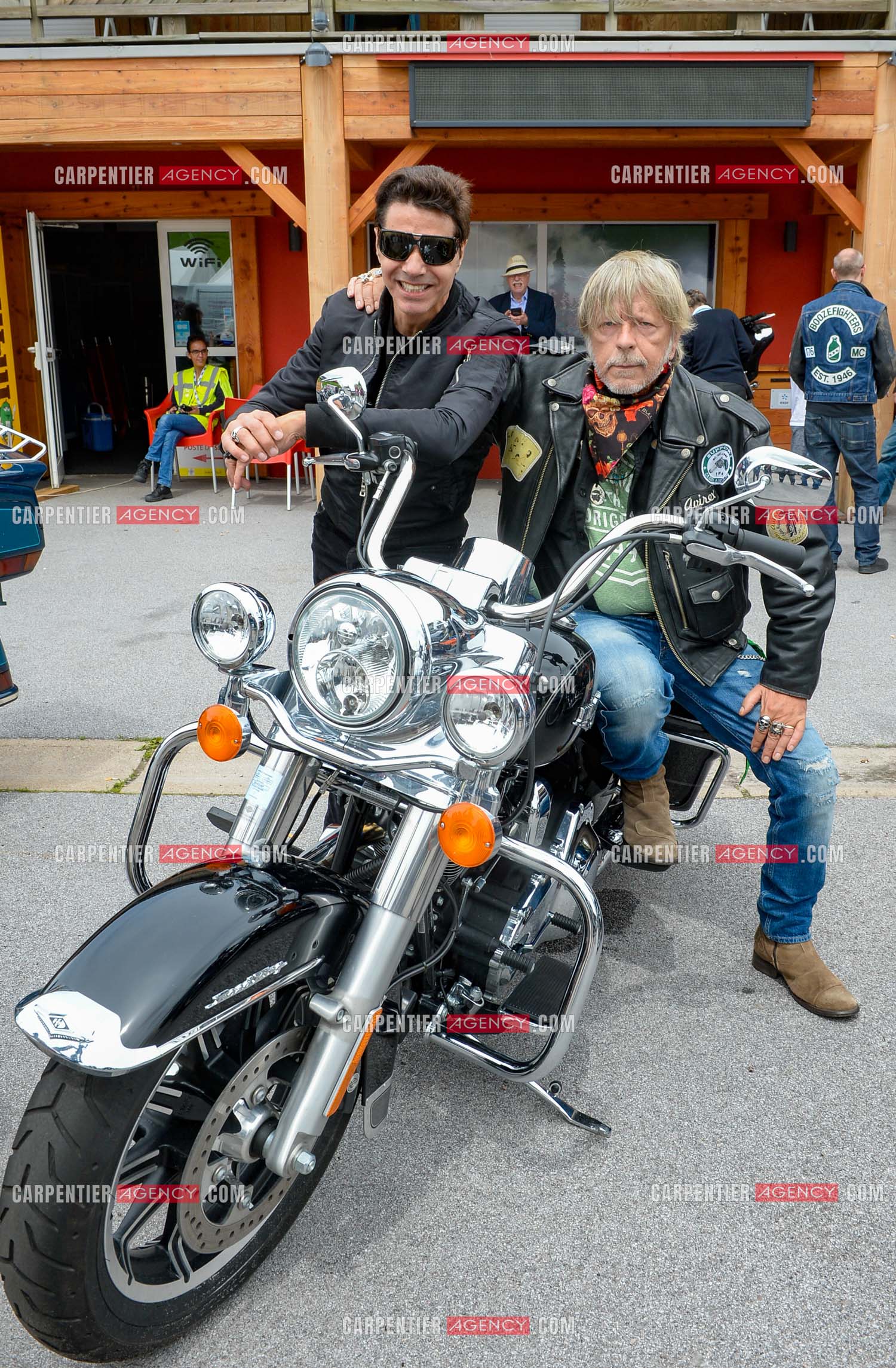 Le chanteur Renaud et son ami Jean-Luc Lahaye présent au festival Motordays à Gérardmer en 2016. (Exclusif )