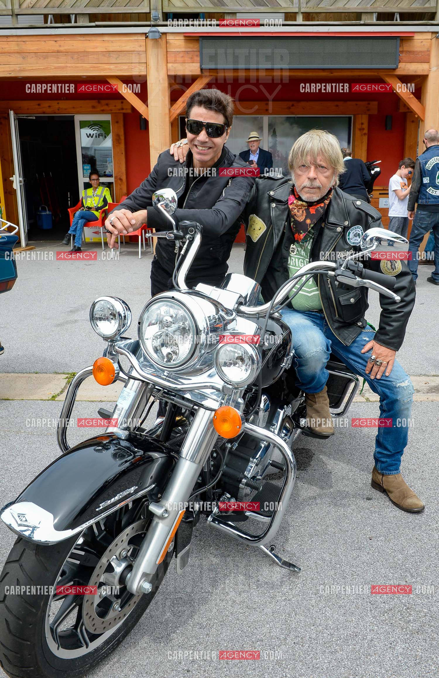 Le chanteur Renaud et son ami Jean-Luc Lahaye présent au festival Motordays à Gérardmer en 2016. (Exclusif )