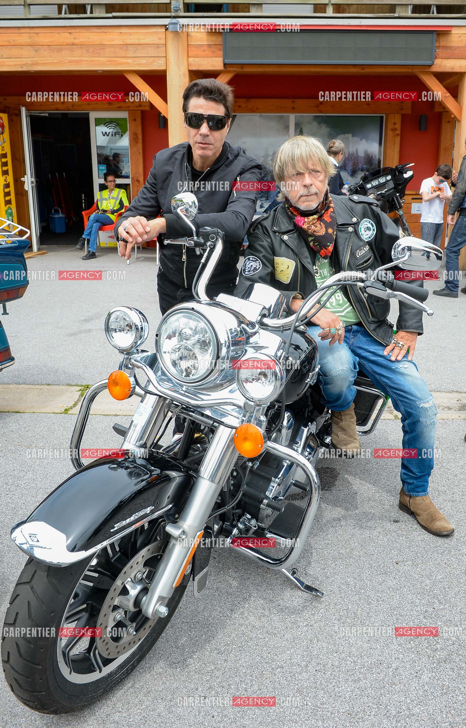 Le chanteur Renaud et son ami Jean-Luc Lahaye présent au festival Motordays à Gérardmer en 2016. (Exclusif )
