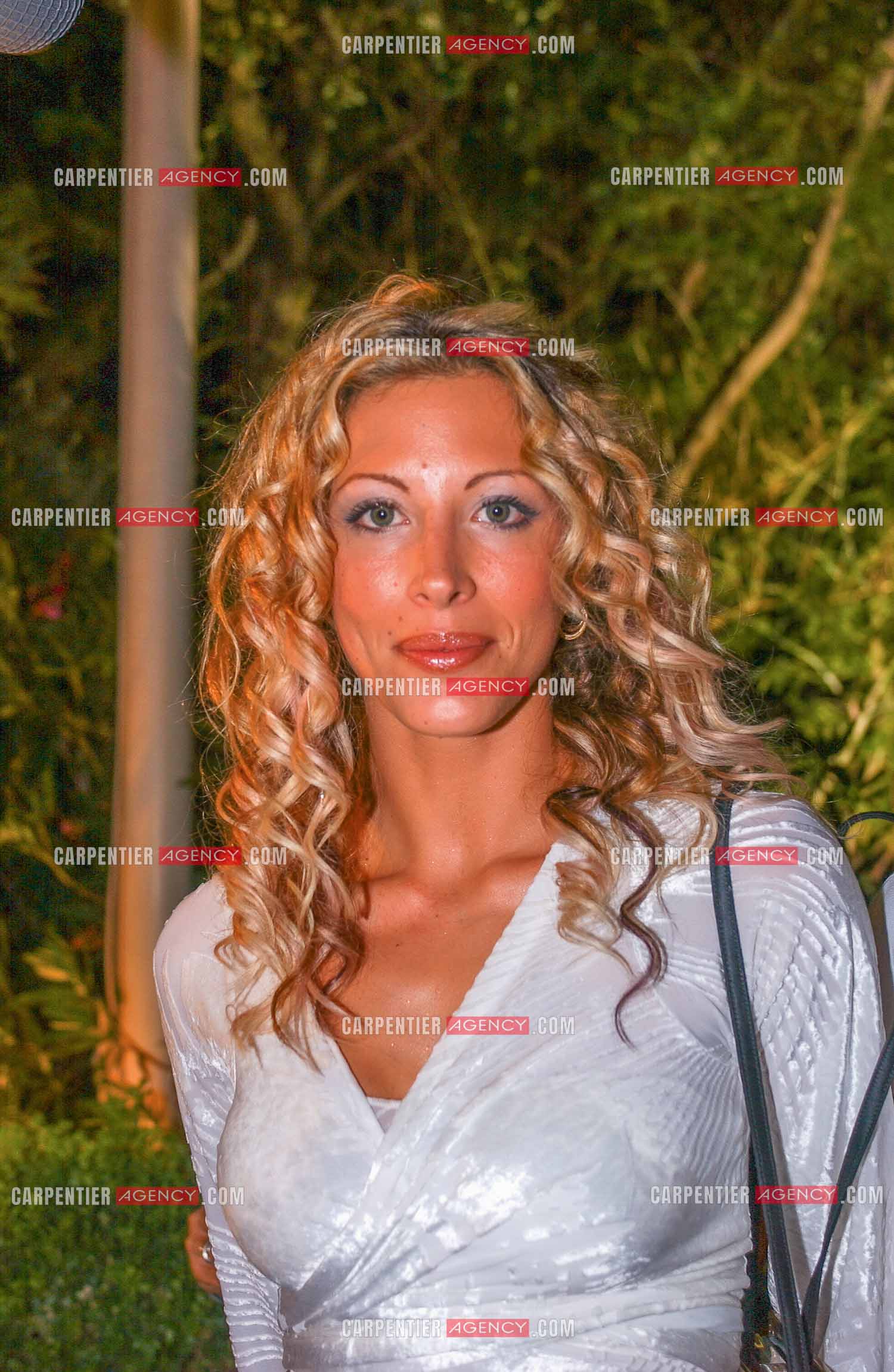 Loana Petrucciani dit Loana invitée a la soirée blanche en 2003.    ( Exclusif )