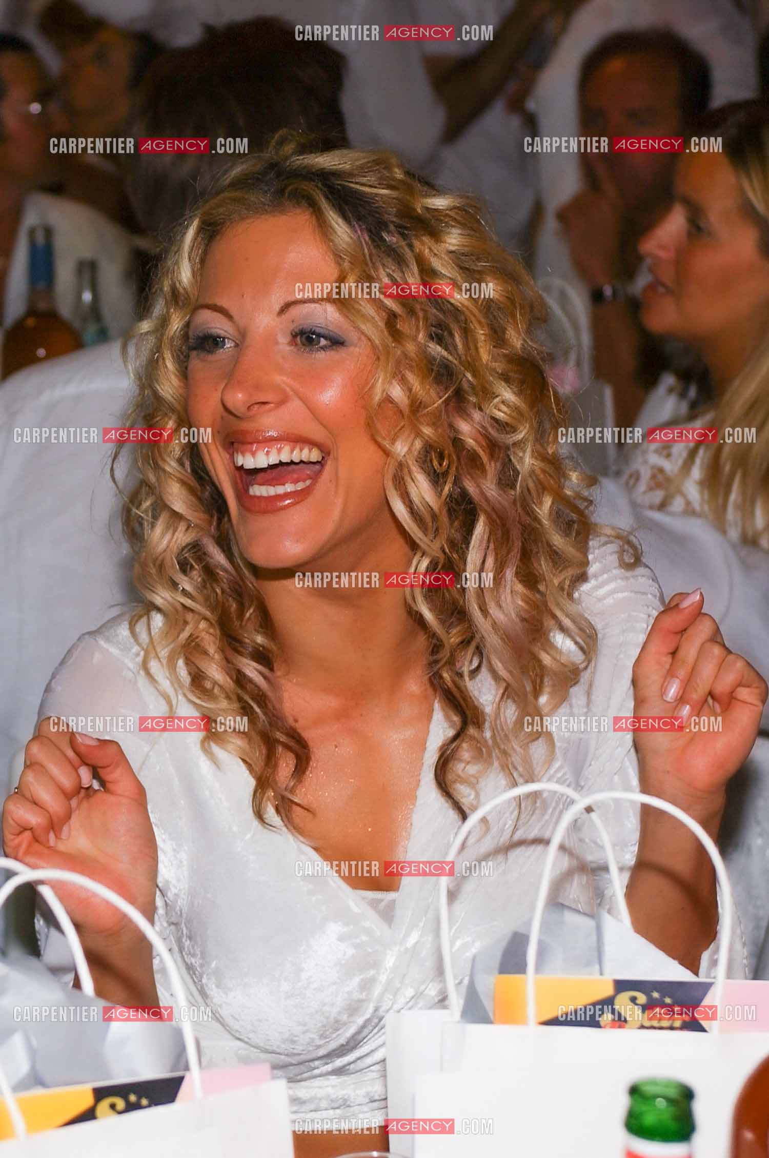 Loana Petrucciani dit Loana invitée a la soirée blanche en 2003.    ( Exclusif )