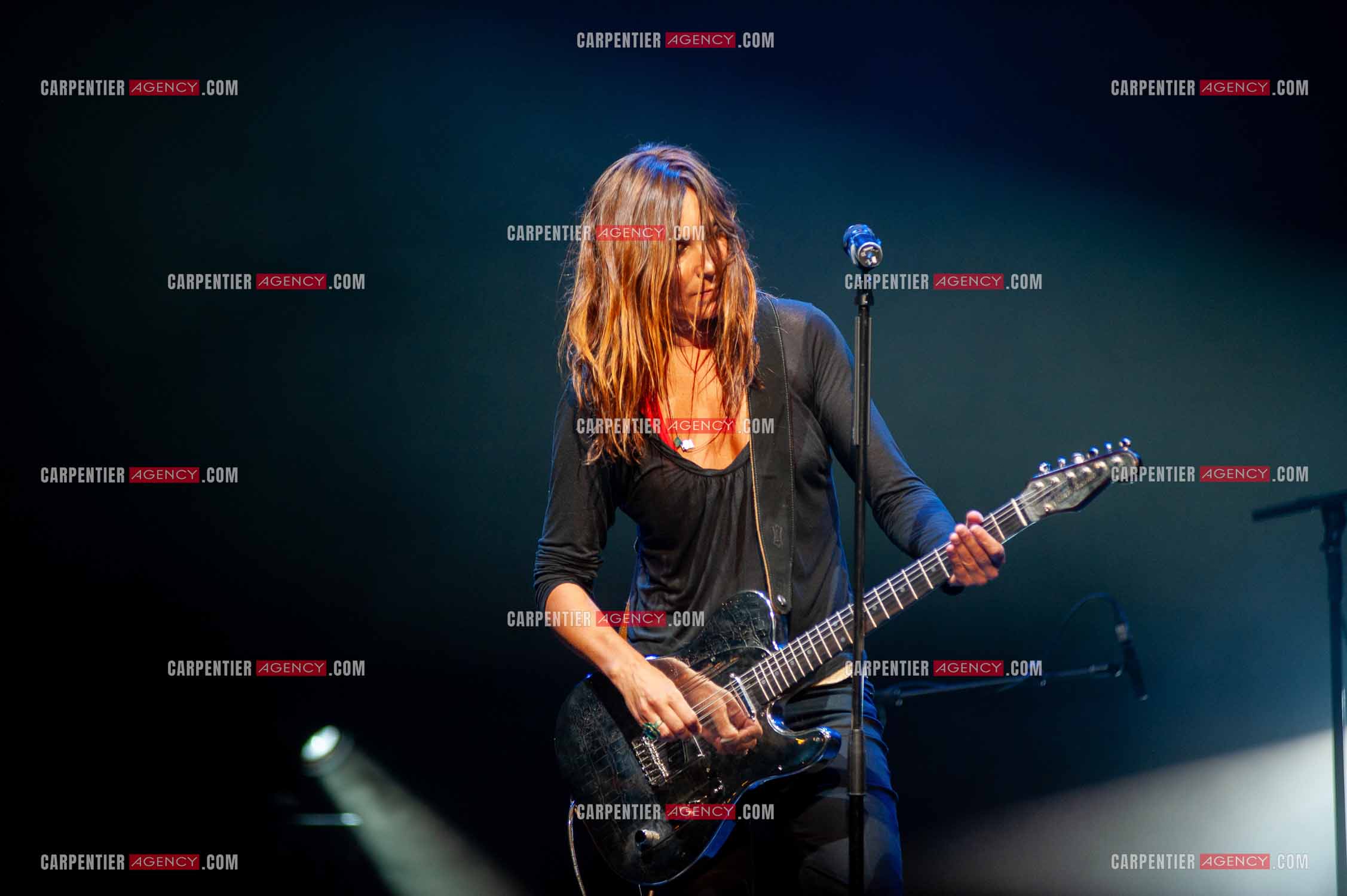 La chanteuse Isabelle Marie Anne de Truchis de Varennes dite Zazie en concert au Zénith de Paris “ CONCERT POUR LA PLANETE “le 03 Sept 2008.   ( Exclusif )