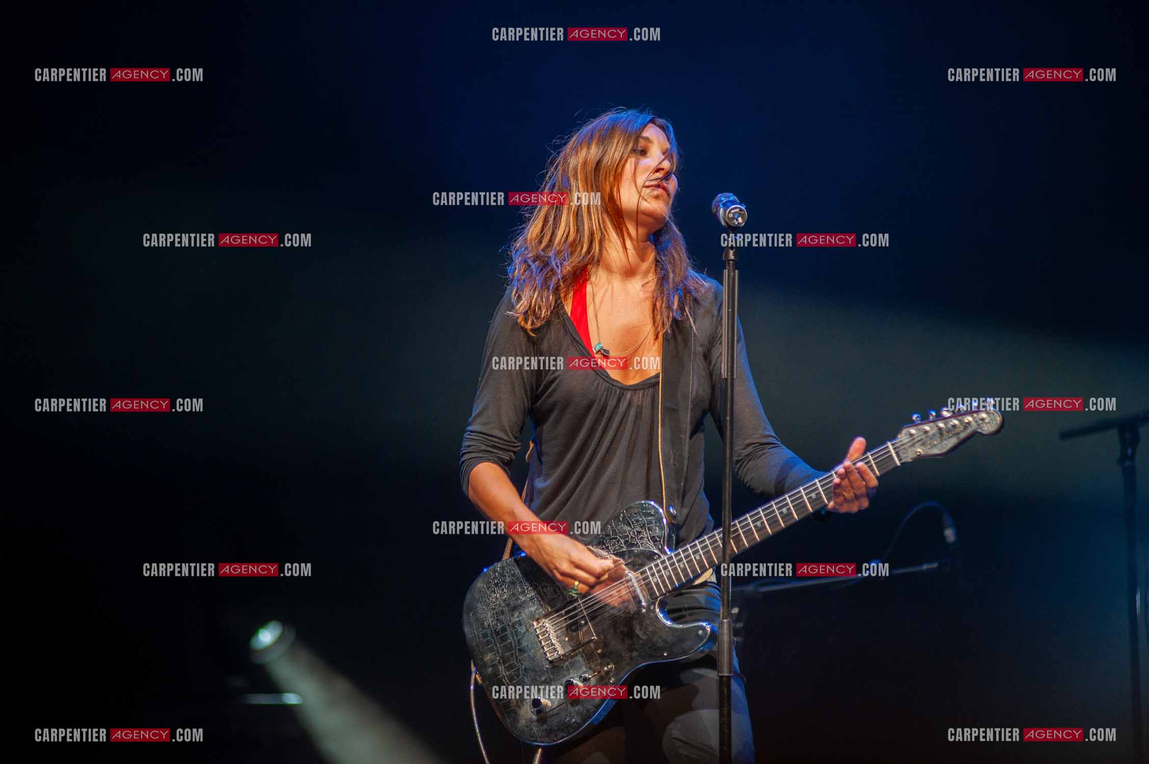 La chanteuse Isabelle Marie Anne de Truchis de Varennes dite Zazie en concert au Zénith de Paris “ CONCERT POUR LA PLANETE “le 03 Sept 2008.   ( Exclusif )