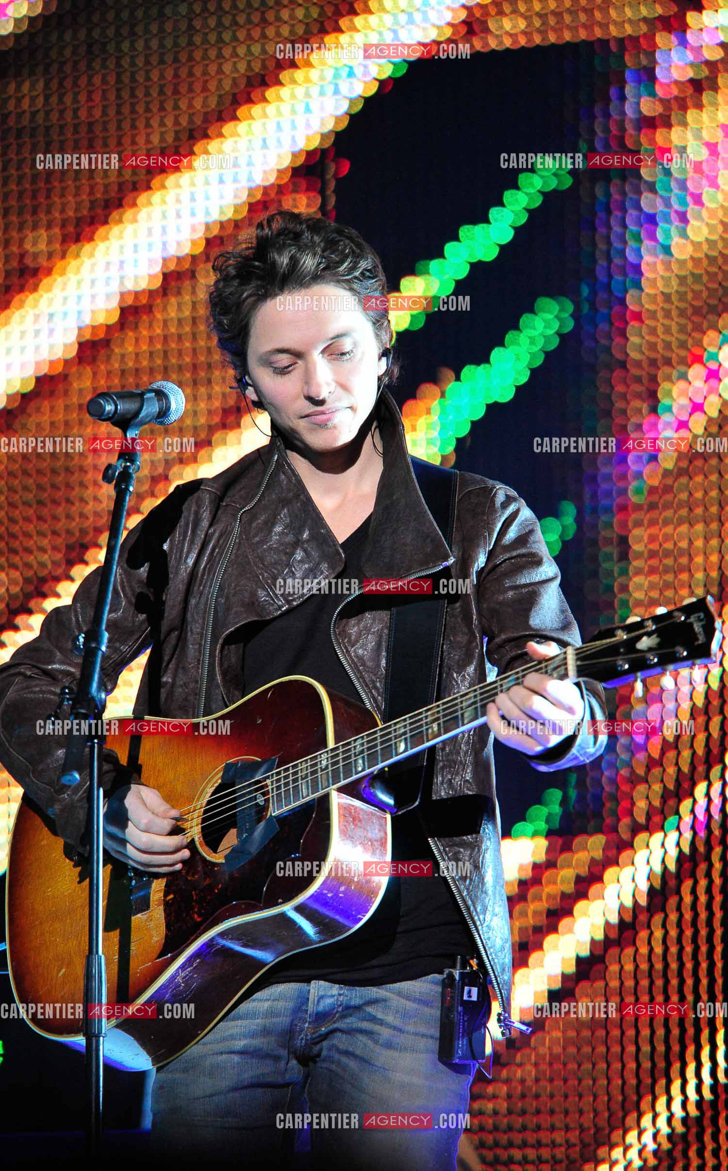 Raphaël Haroche dit Raphaël en concert au Zénith de Paris.