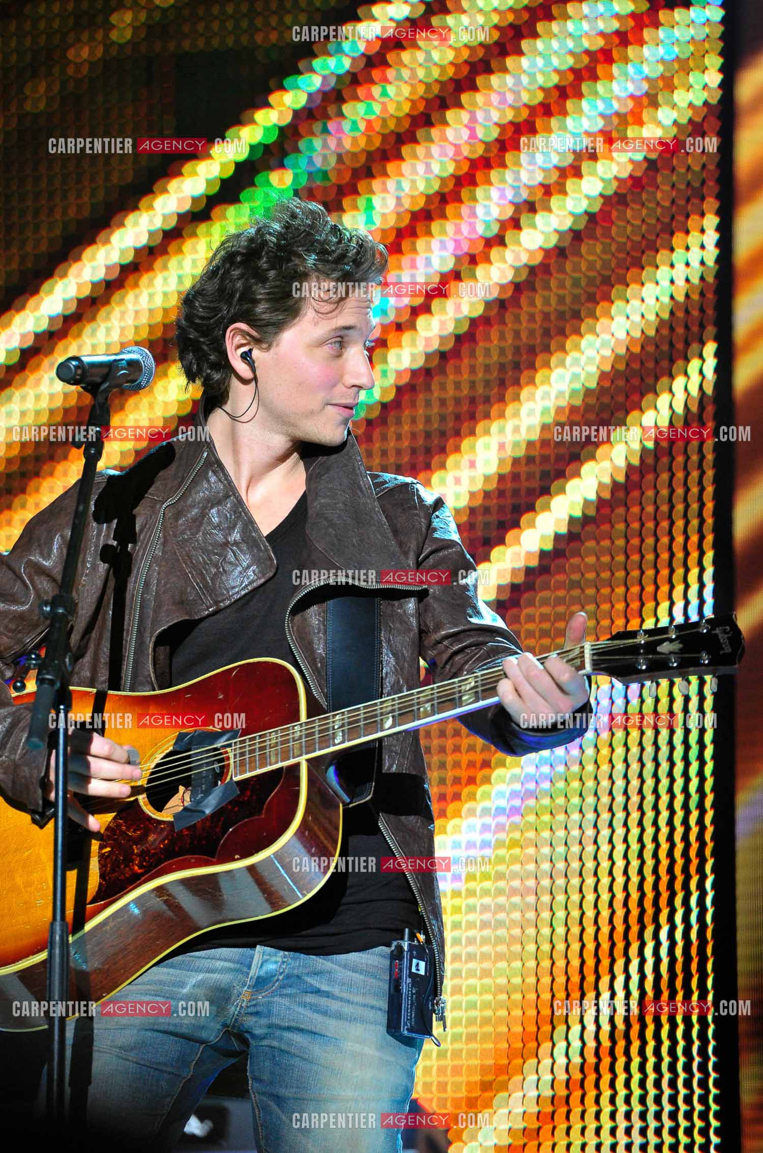 Raphaël Haroche dit Raphaël en concert au Zénith de Paris.