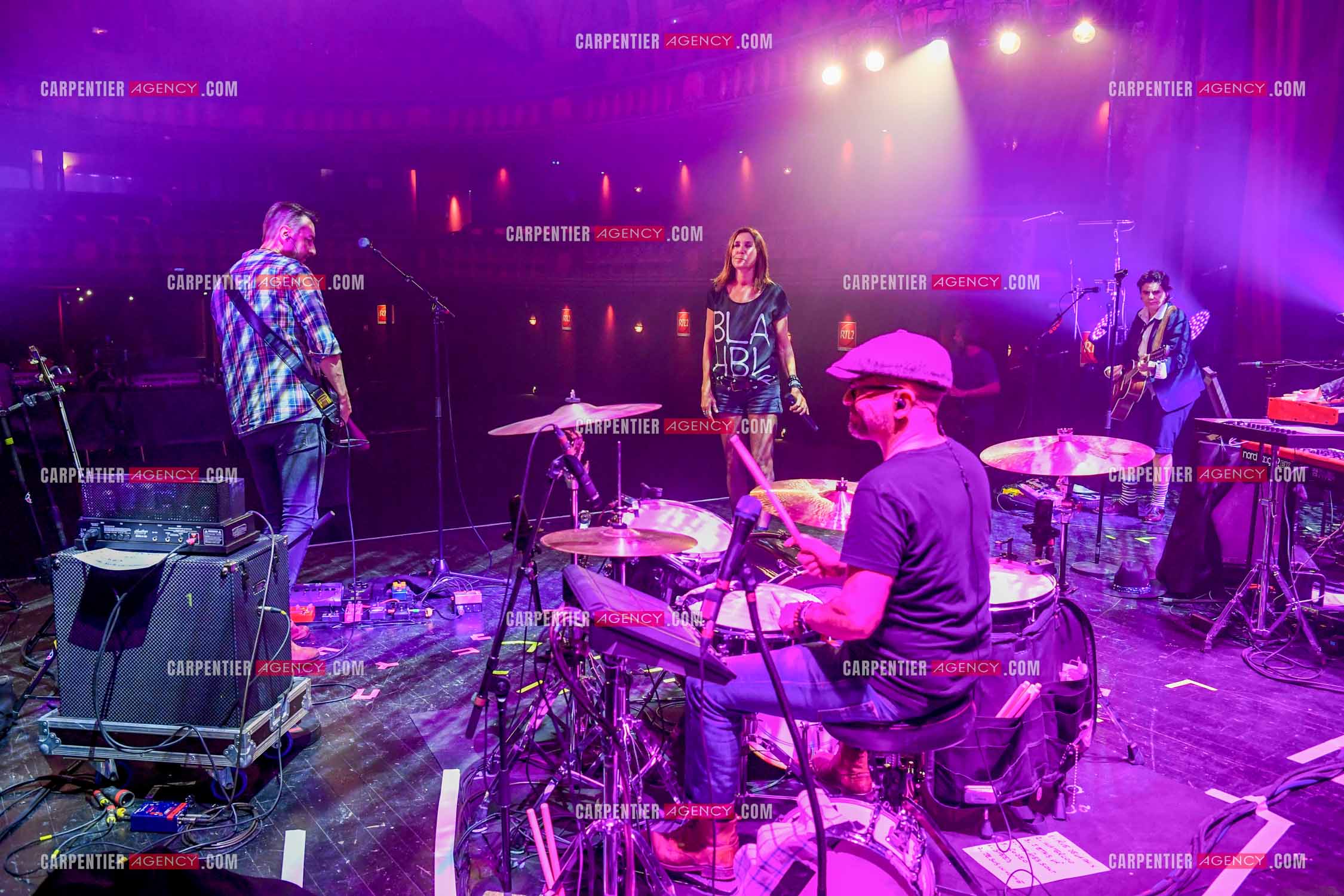 Concert au TRIANON “ POP-ROCK LIVE “ organisé par RTL2 le 05 Octobre 2018 à Paris. La chanteuse Zazie lors des répétitions.                                   ( Exclusif )                                Collection complète sur le site www.carpentieragency.com