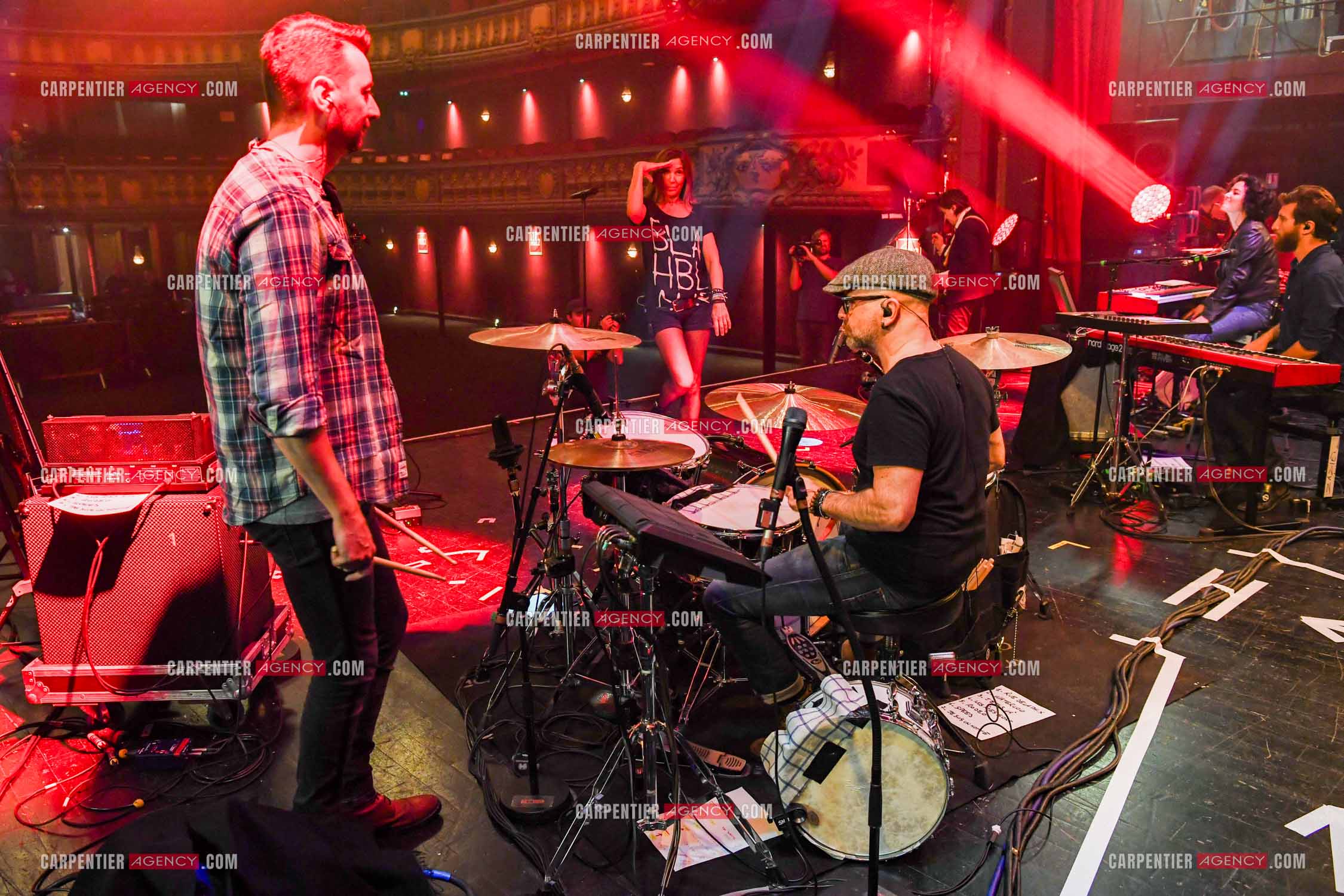 Concert au TRIANON “ POP-ROCK LIVE “ organisé par RTL2 le 05 Octobre 2018 à Paris. La chanteuse Zazie lors des répétitions.                                   ( Exclusif )                                Collection complète sur le site www.carpentieragency.com