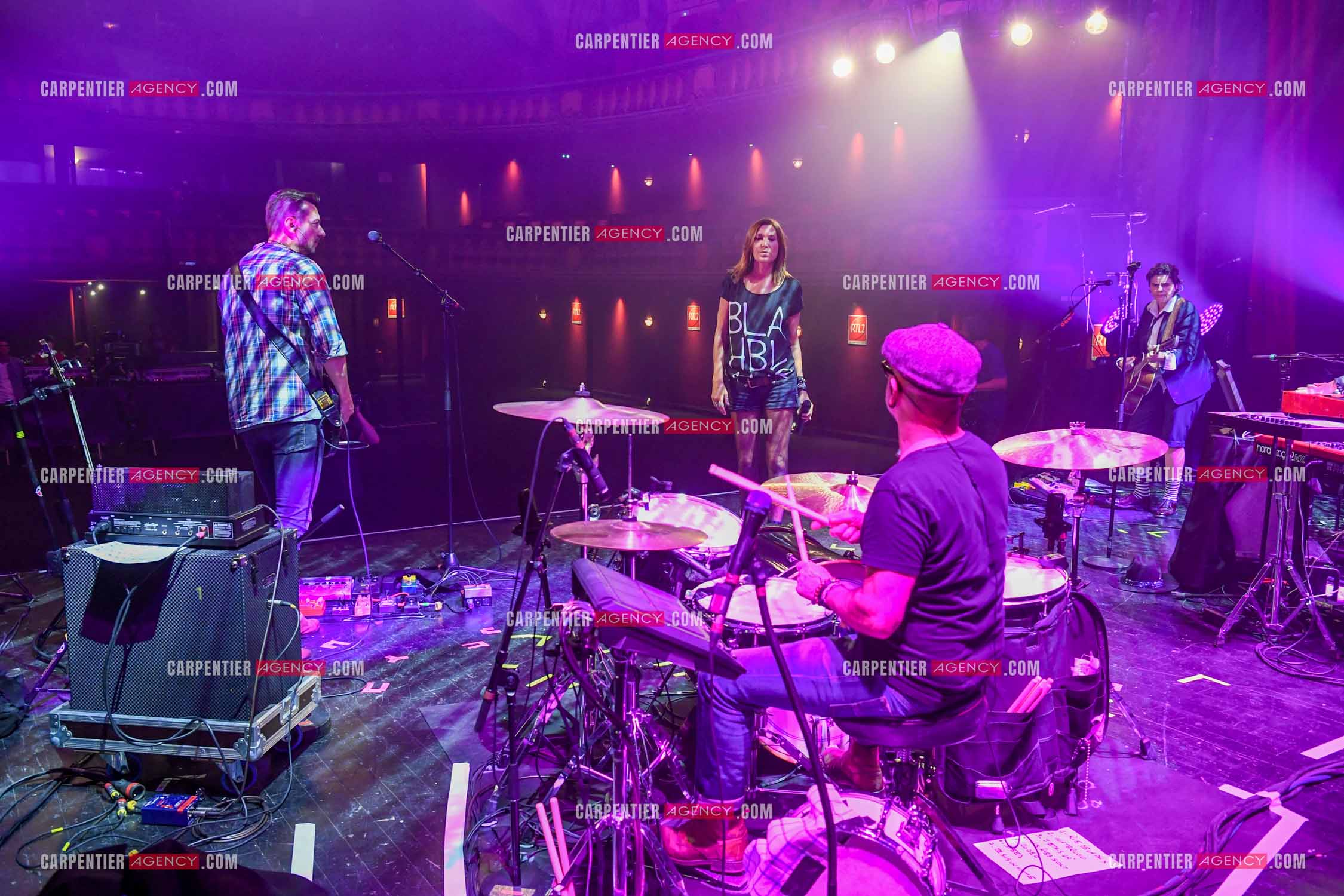 Concert au TRIANON “ POP-ROCK LIVE “ organisé par RTL2 le 05 Octobre 2018 à Paris. La chanteuse Zazie lors des répétitions.                                   ( Exclusif )                                Collection complète sur le site www.carpentieragency.com