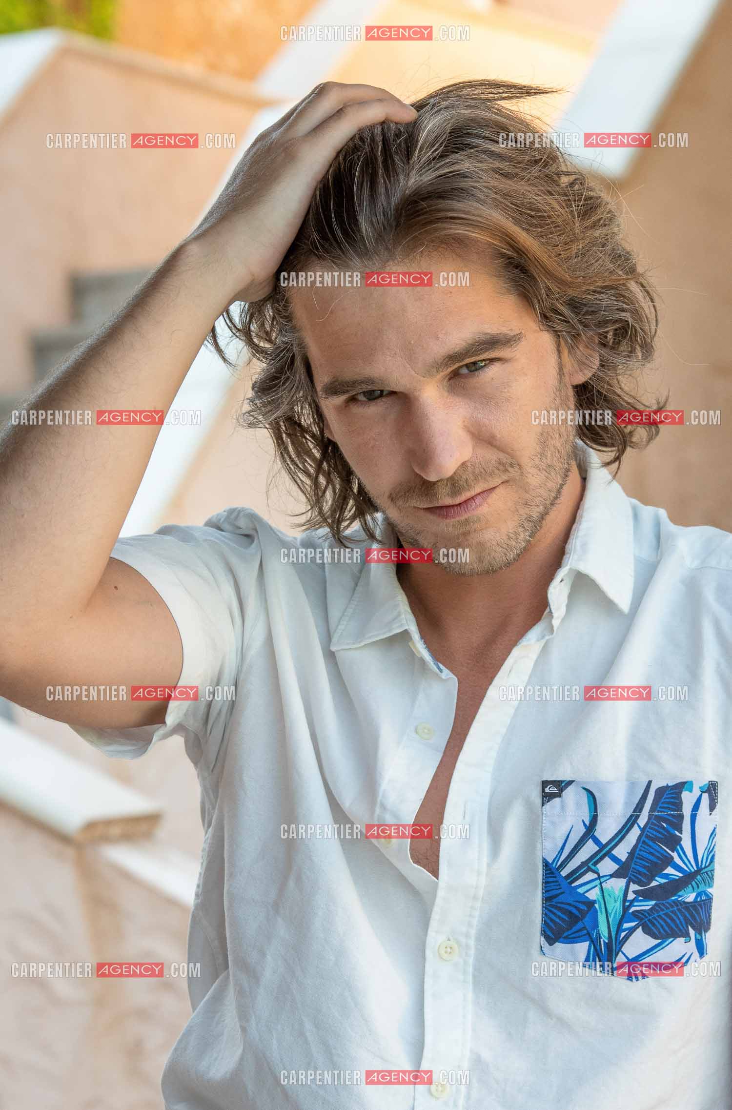 Portrait du ténor Amaury Vassili lors de ses vacances d'été a Toulon dans le Var.  ( Exclusif )