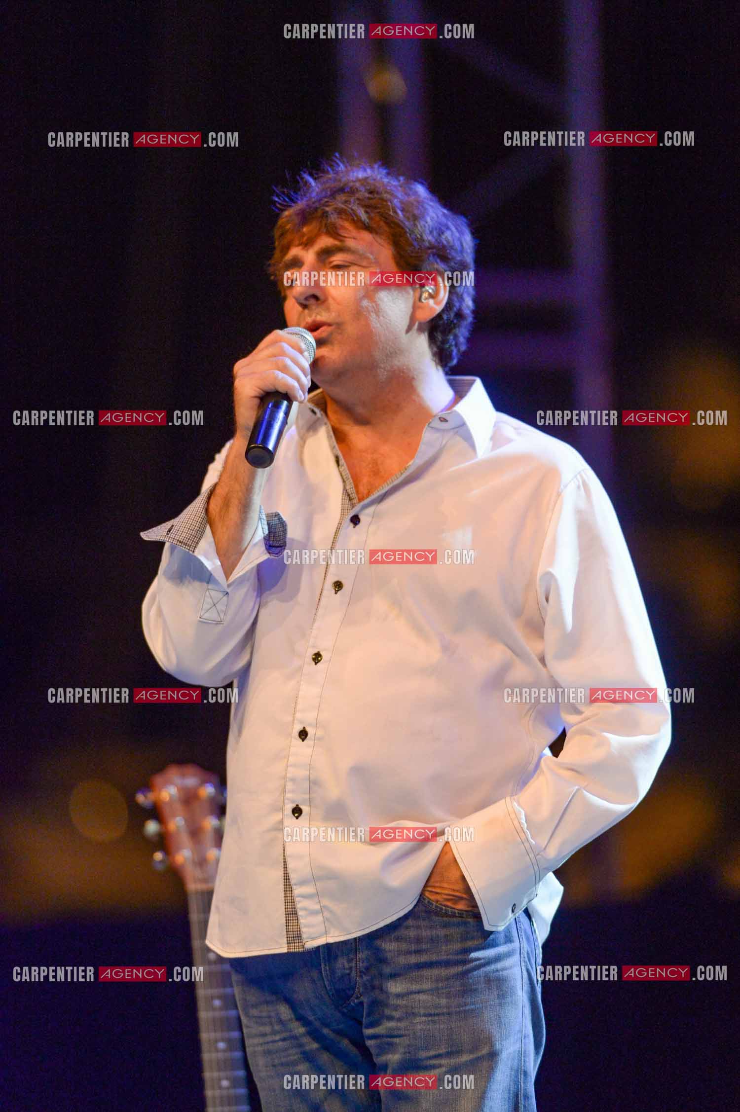 Le chanteur Claude Barzotti lors d'un concert a Bandol en 2013.         ( Exclusif )