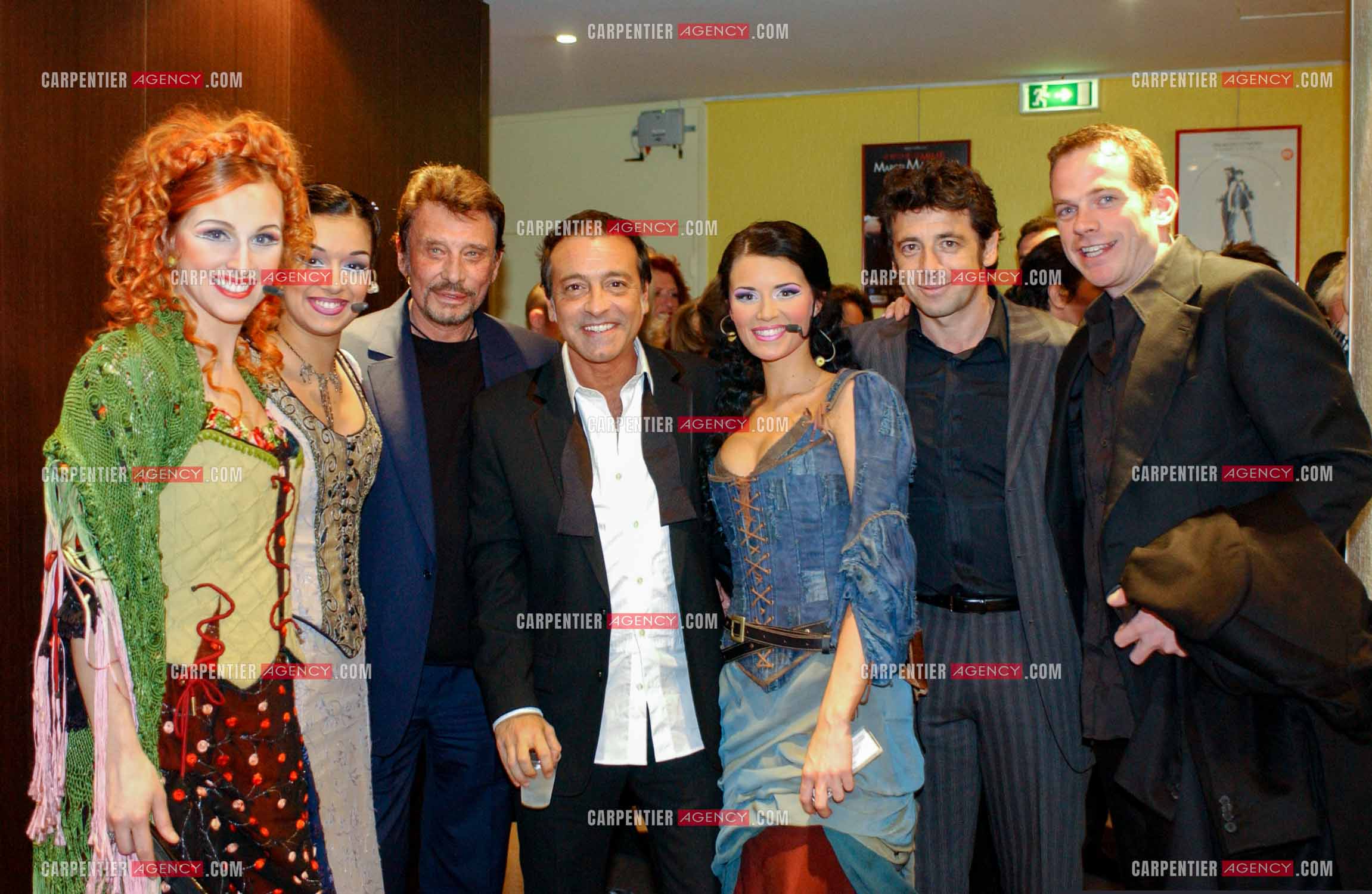 Générale de la comédie musicale “ DON JUAN “ au Palais des Congrès de Paris le 02 Mars 2005. Johnny Hallyday, Félix Gray, Patrick Bruel et Garou entourés des artistes de la comédie musicale.     ( Exclusif )