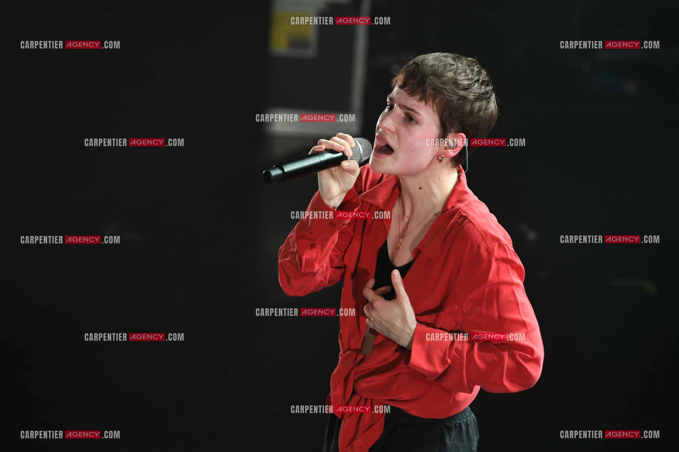 Concert au TRIANON “ POP-ROCK LIVE “ organisé par RTL2 le 05 Octobre 2018 à Paris. La chanteuse Christine and the Queens.   ( Exclusif )