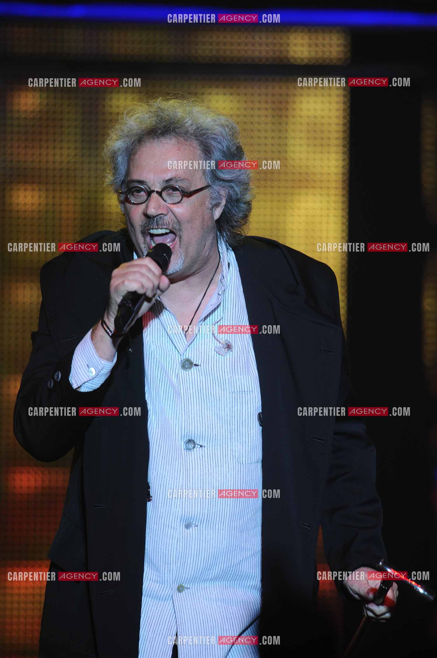 Patrick Hernandez lors de la tournee STARS80 au PALAIS DES SPORTS DE PARIS.