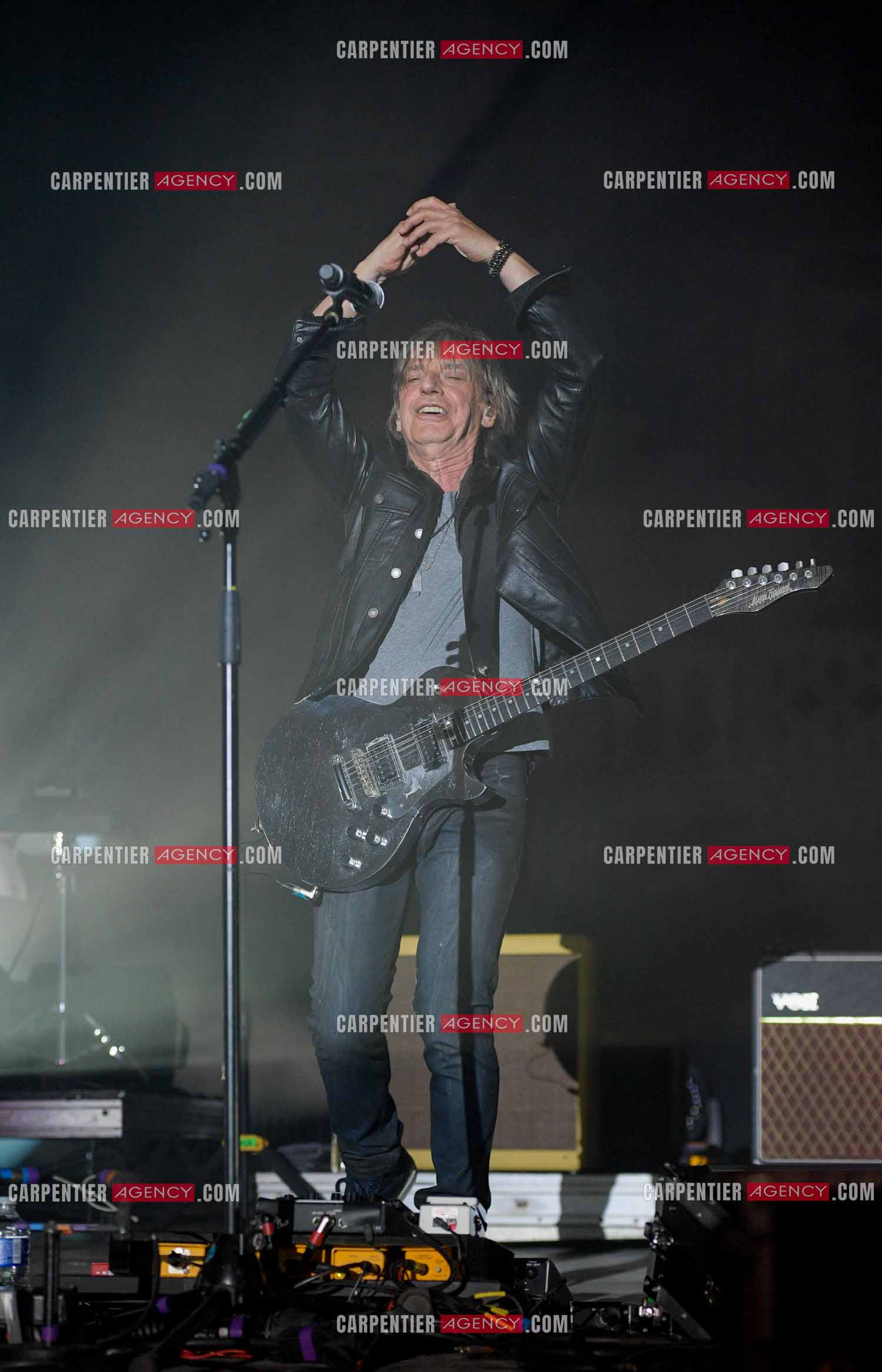 Le chanteur Jean-Louis Aubert  en concert pour le festival du château de Solliès-Pont en 2021.   ( Exclusif )