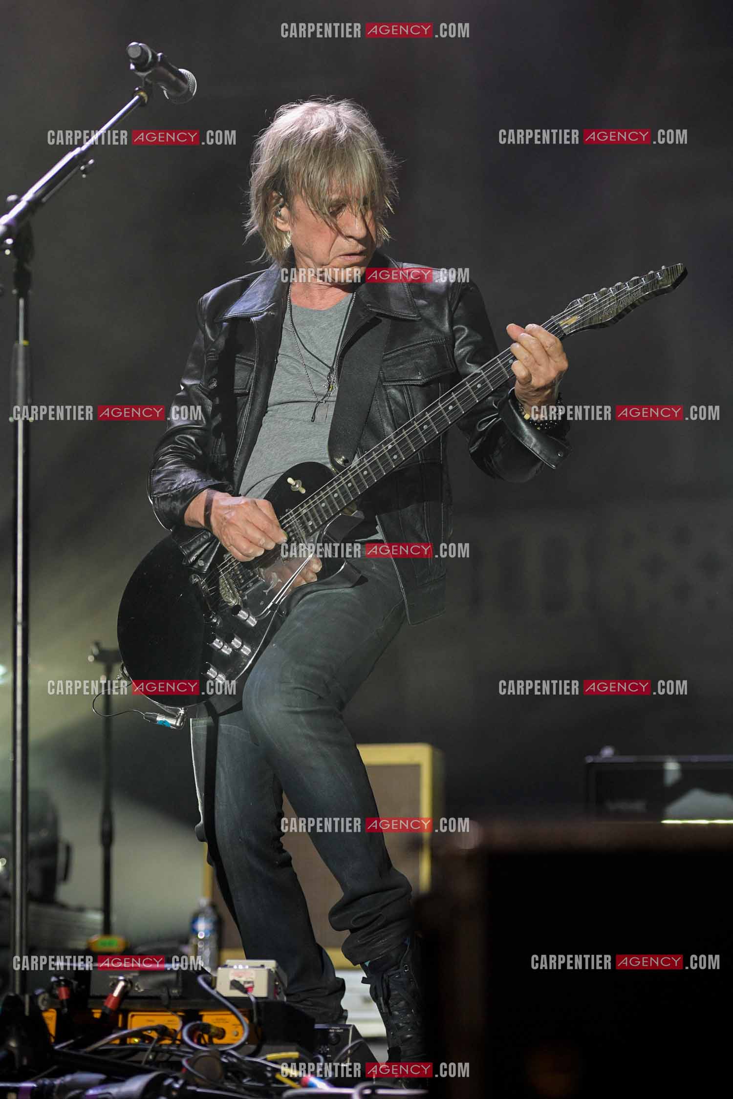 Le chanteur Jean-Louis Aubert  en concert pour le festival du château de Solliès-Pont en 2021.   ( Exclusif )
