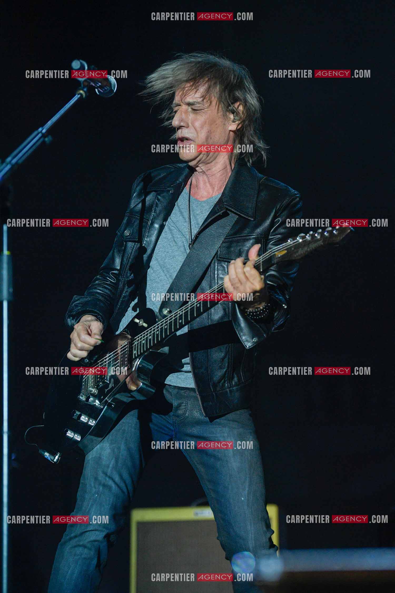 Le chanteur Jean-Louis Aubert  en concert pour le festival du château de Solliès-Pont en 2021.   ( Exclusif )