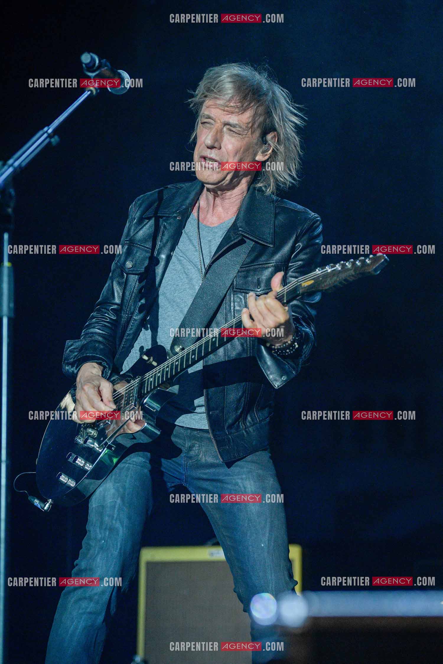 Le chanteur Jean-Louis Aubert  en concert pour le festival du château de Solliès-Pont en 2021.   ( Exclusif )