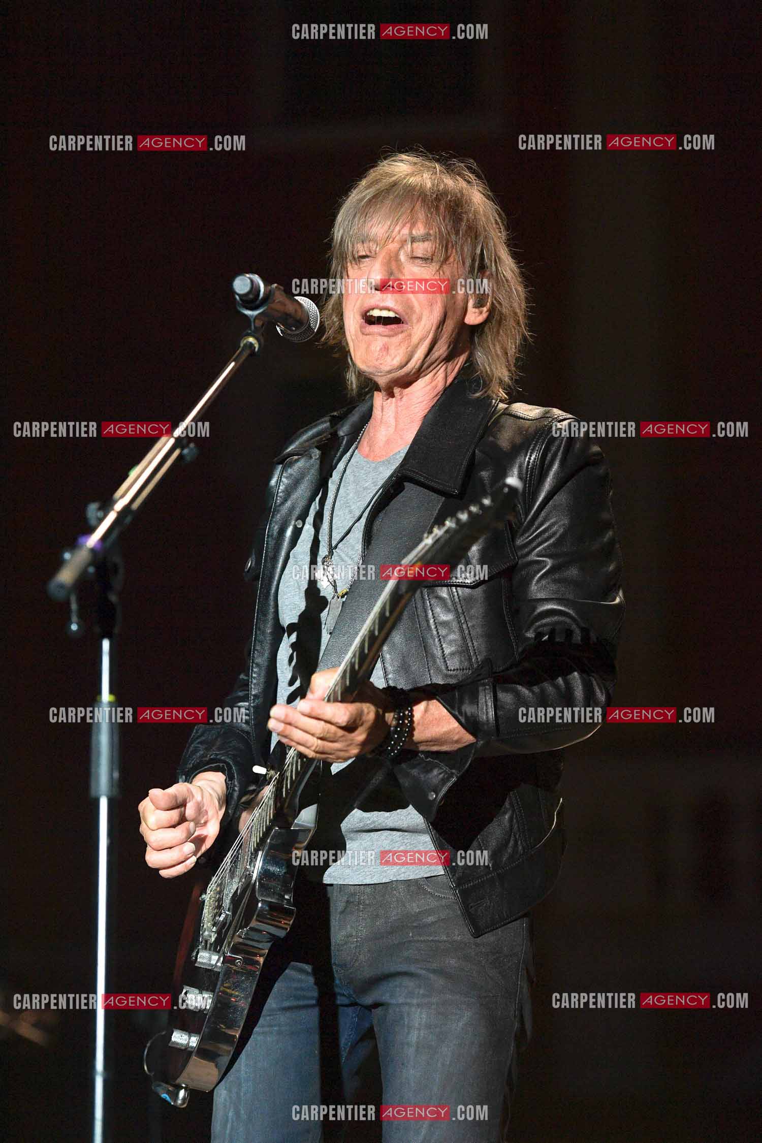 Le chanteur Jean-Louis Aubert  en concert pour le festival du château de Solliès-Pont en 2021.   ( Exclusif )