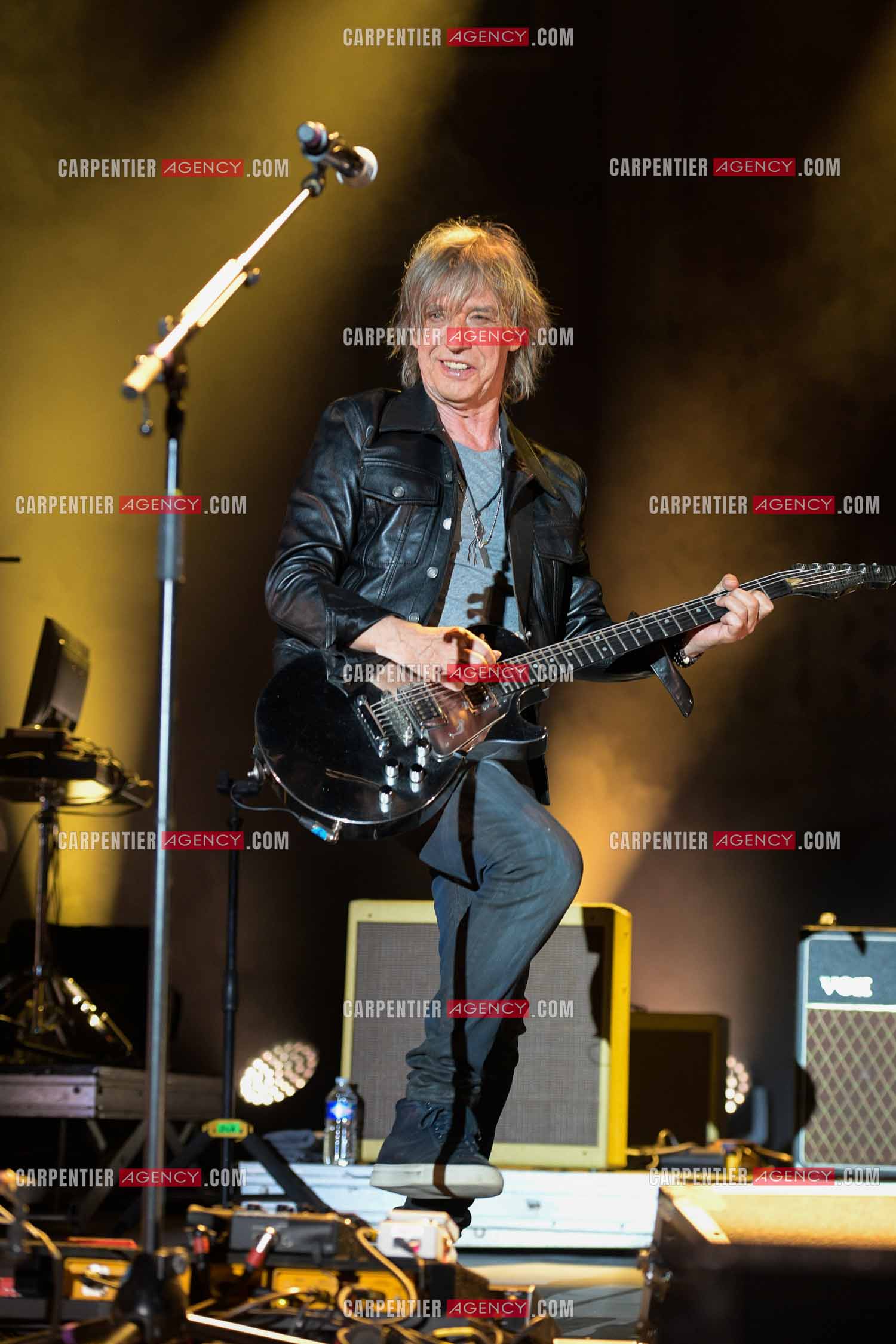 Le chanteur Jean-Louis Aubert  en concert pour le festival du château de Solliès-Pont en 2021.   ( Exclusif )