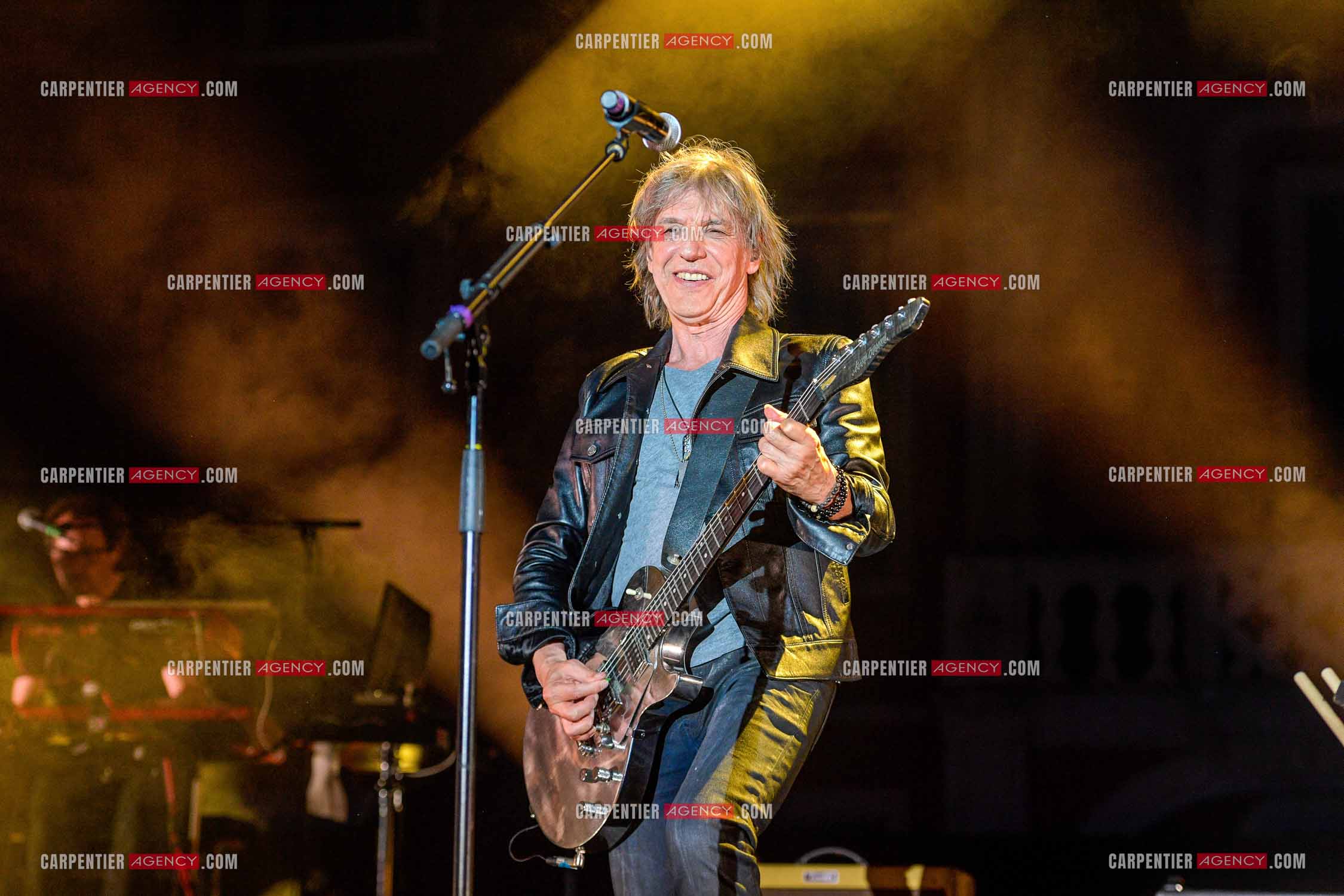 Le chanteur Jean-Louis Aubert  en concert pour le festival du château de Solliès-Pont en 2021.   ( Exclusif )