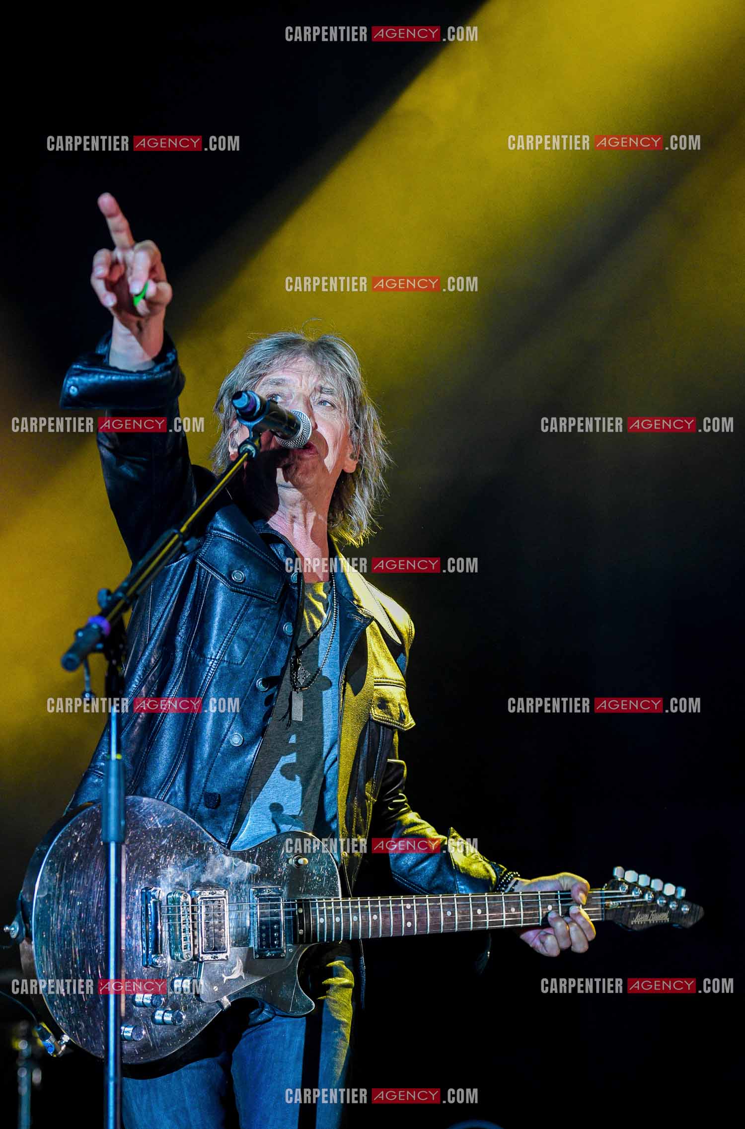 Le chanteur Jean-Louis Aubert  en concert pour le festival du château de Solliès-Pont en 2021.   ( Exclusif )