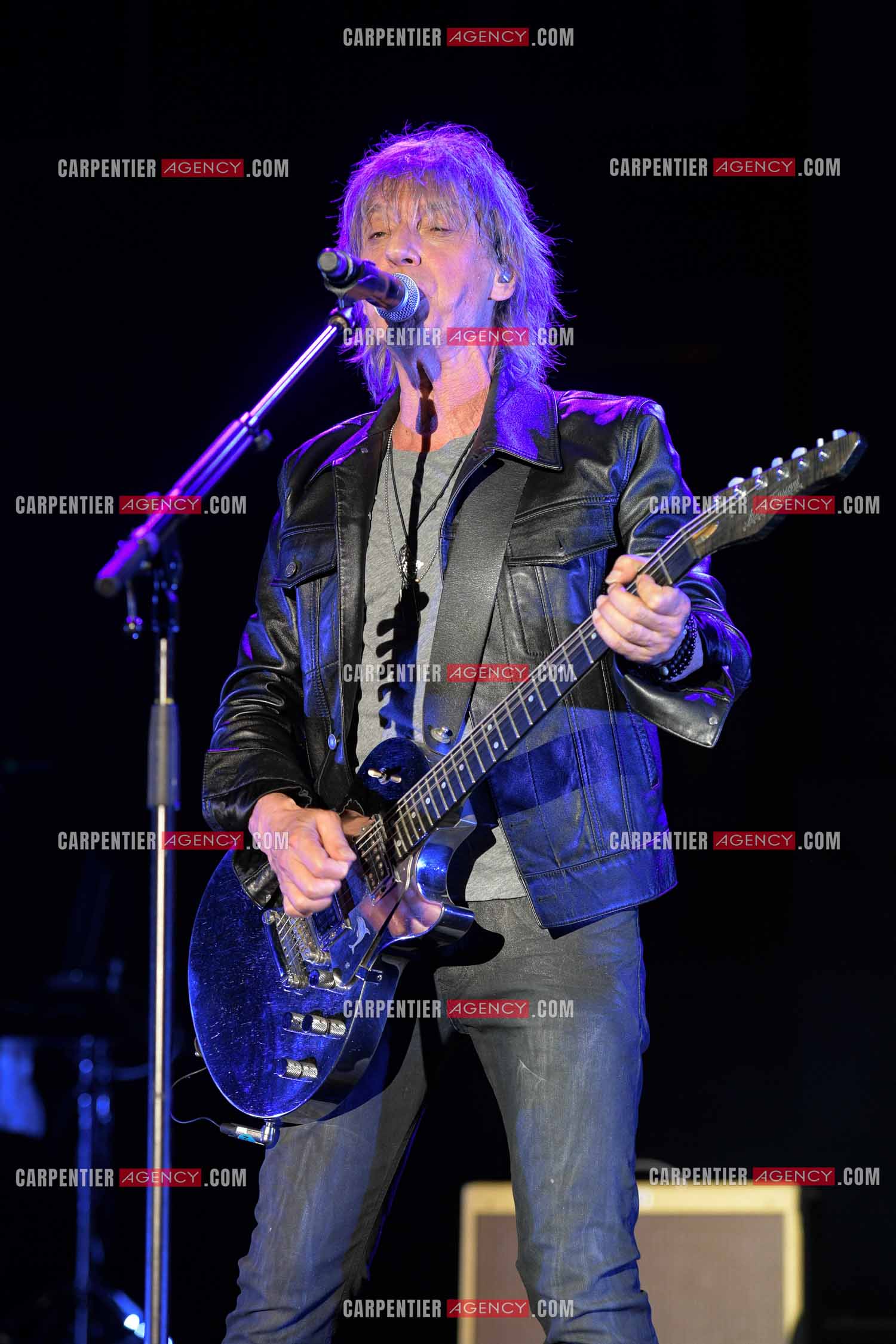Le chanteur Jean-Louis Aubert  en concert pour le festival du château de Solliès-Pont en 2021.   ( Exclusif )