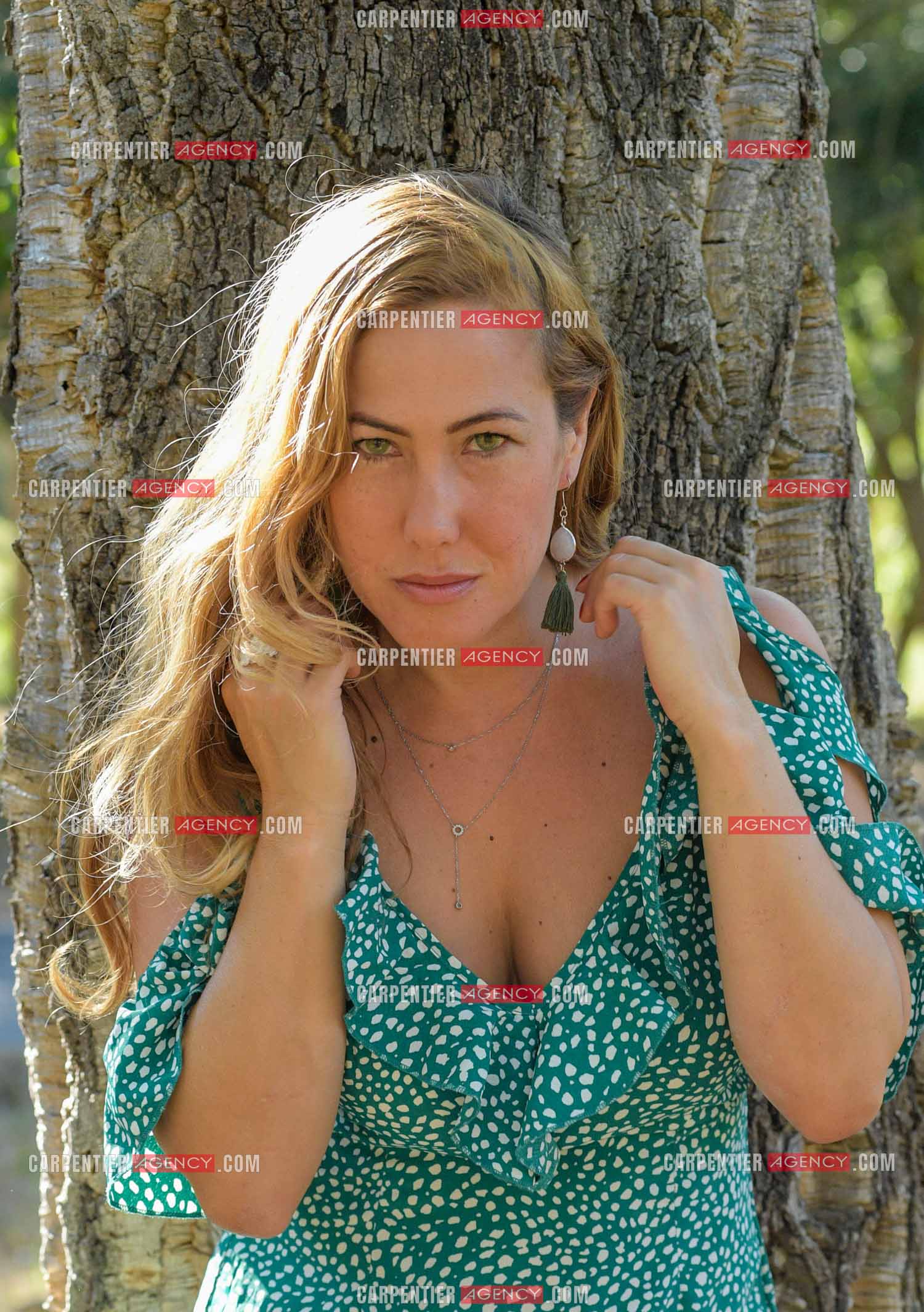 L'actrice Myriam Charleins dans le Var. ( Exclusif )