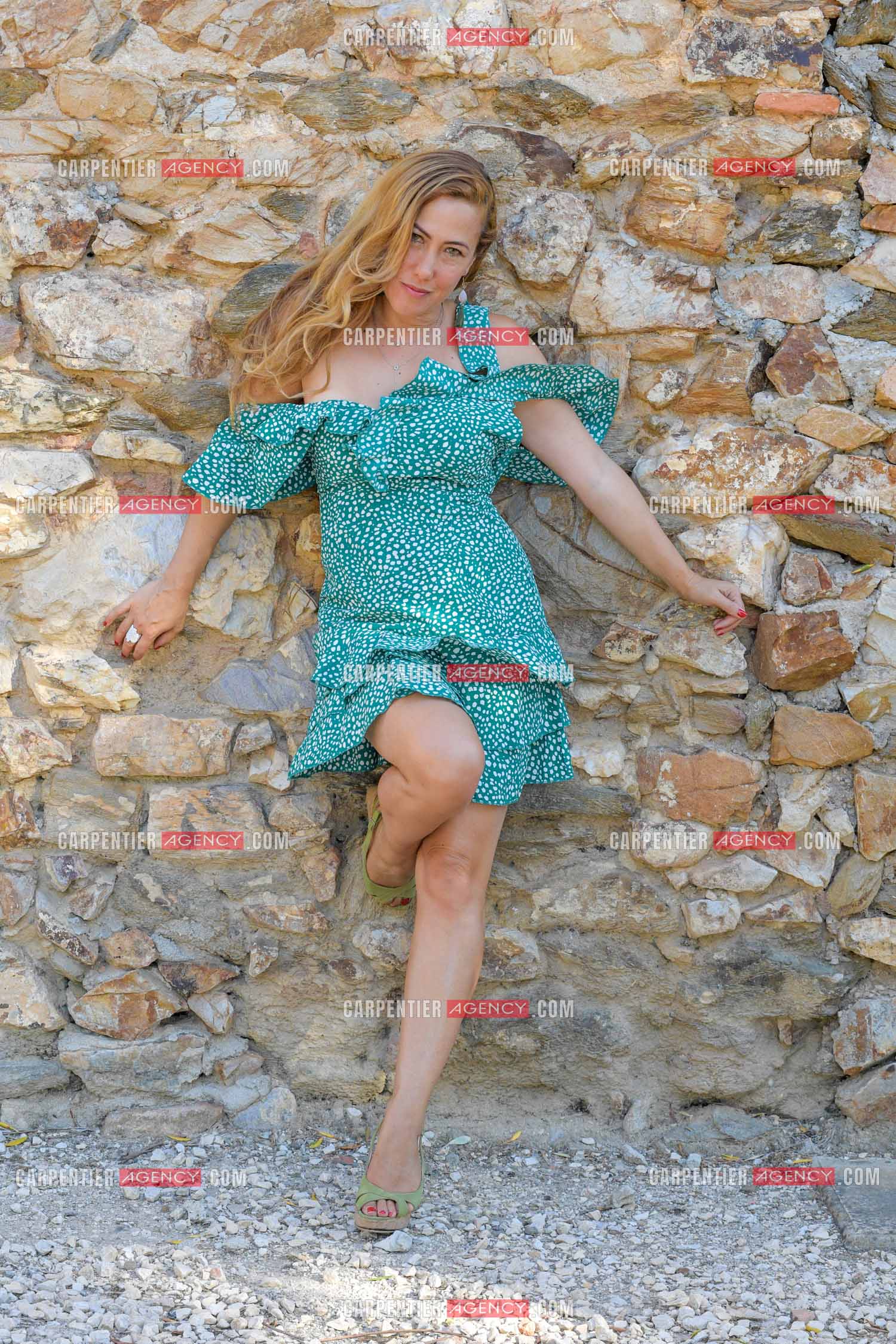 L'actrice Myriam Charleins dans le Var. ( Exclusif )