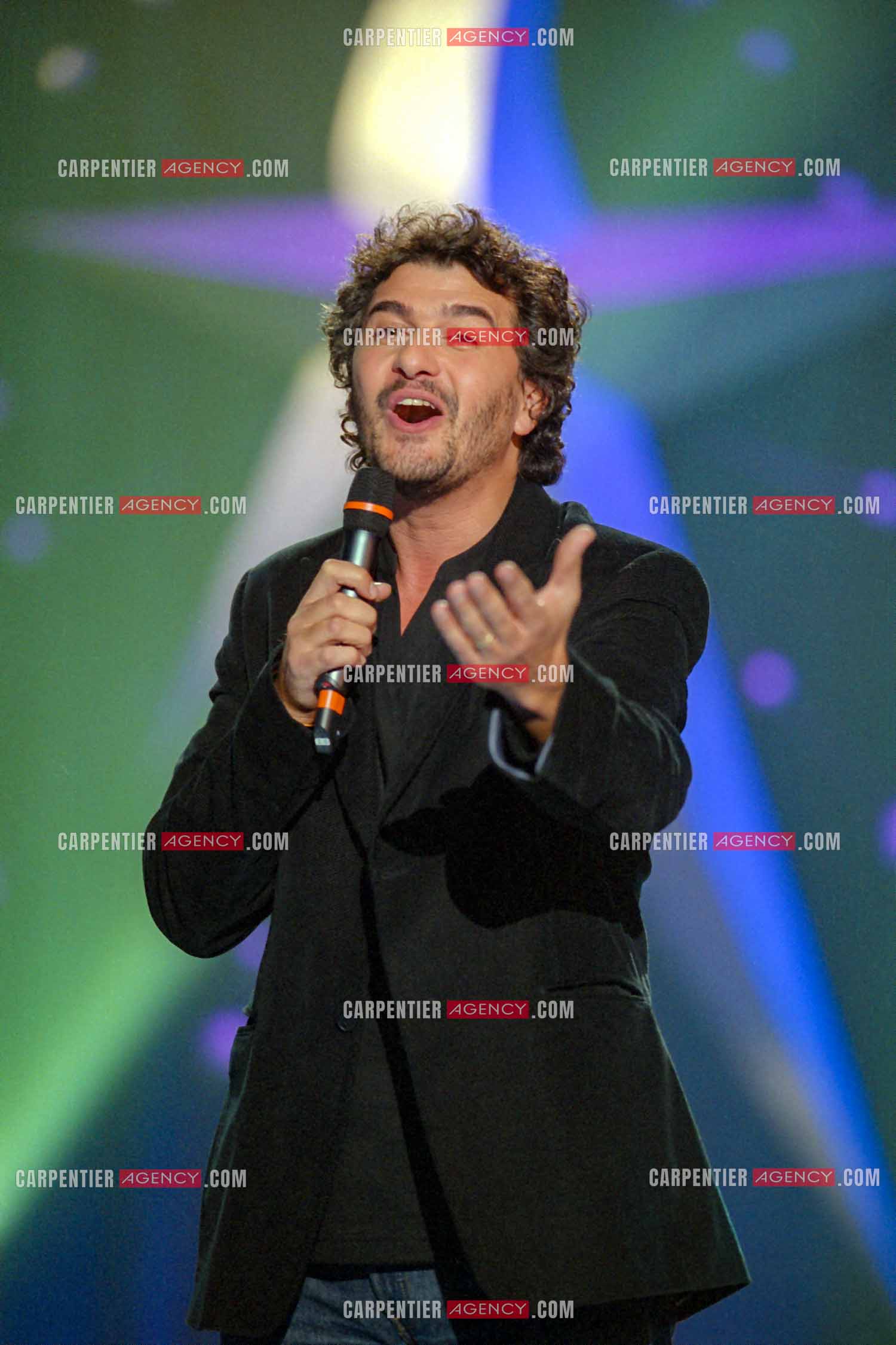 Le chanteur Danièl Lévi en concert le 20 Sept 2000.  ( Exclusif )