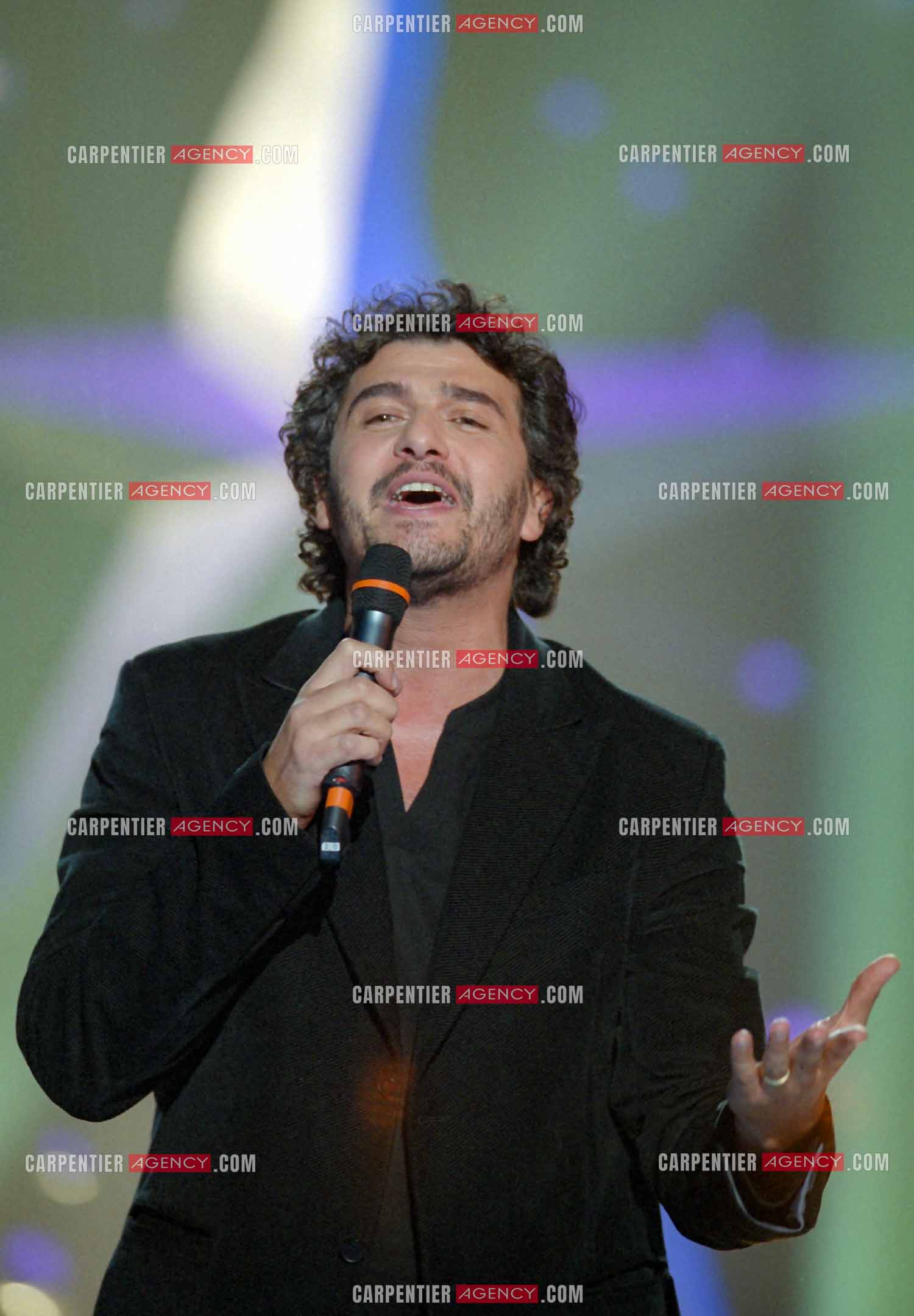 Le chanteur Danièl Lévi en concert le 20 Sept 2000.  ( Exclusif )