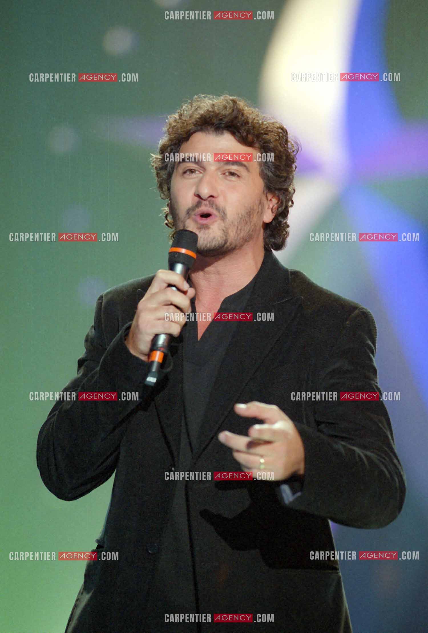 Le chanteur Danièl Lévi en concert le 20 Sept 2000.  ( Exclusif )