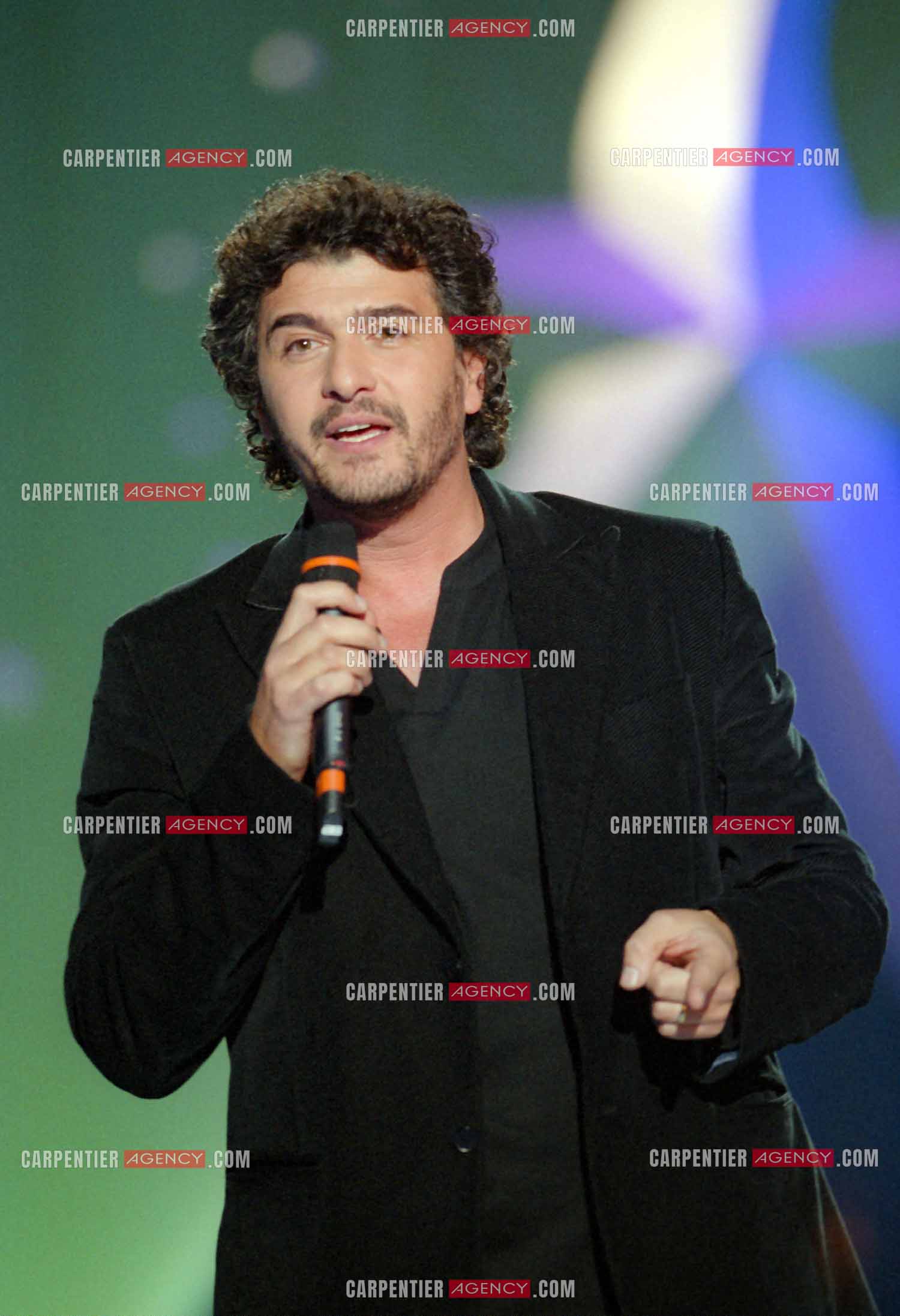Le chanteur Danièl Lévi en concert le 20 Sept 2000.  ( Exclusif )