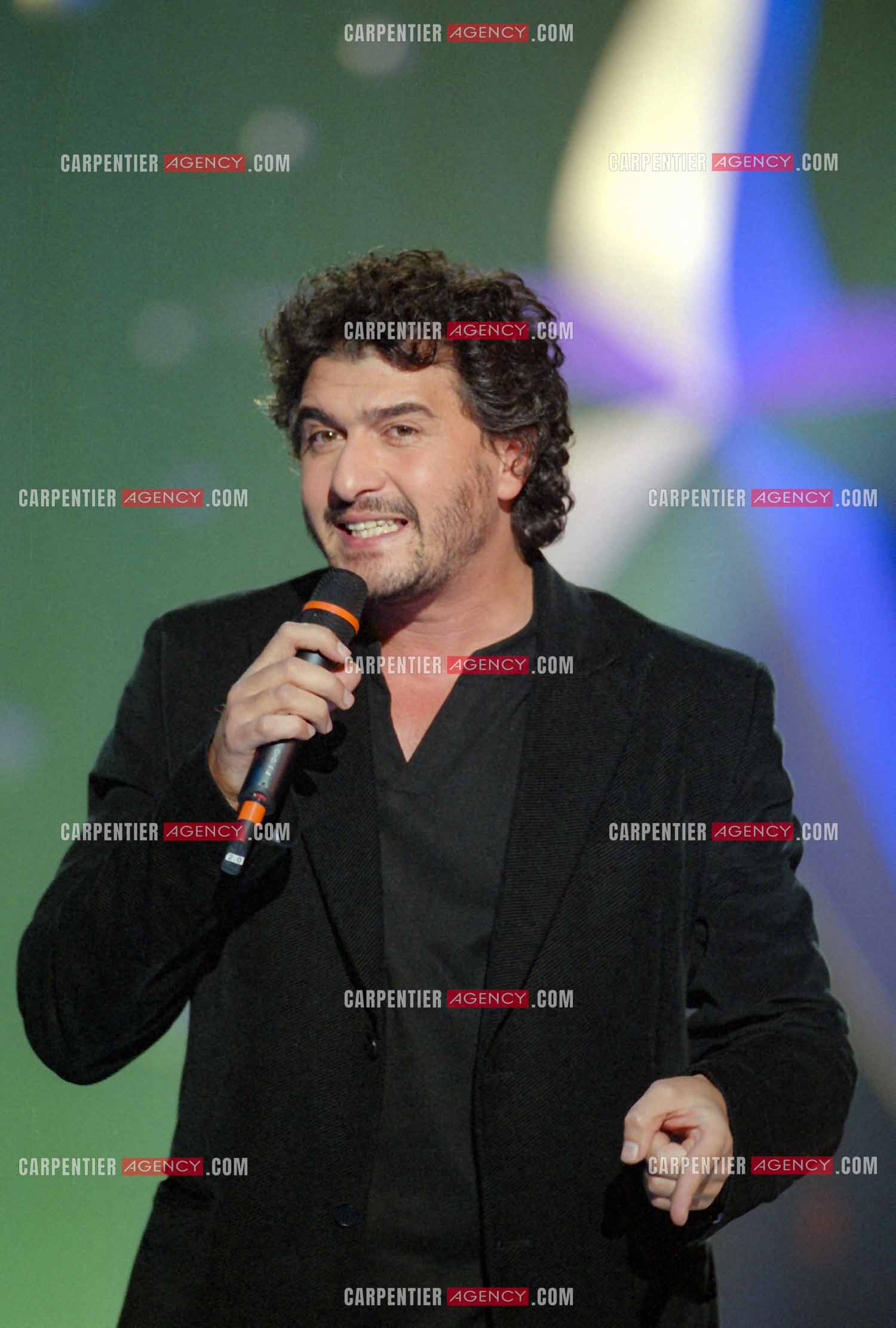 Le chanteur Danièl Lévi en concert le 20 Sept 2000.  ( Exclusif )