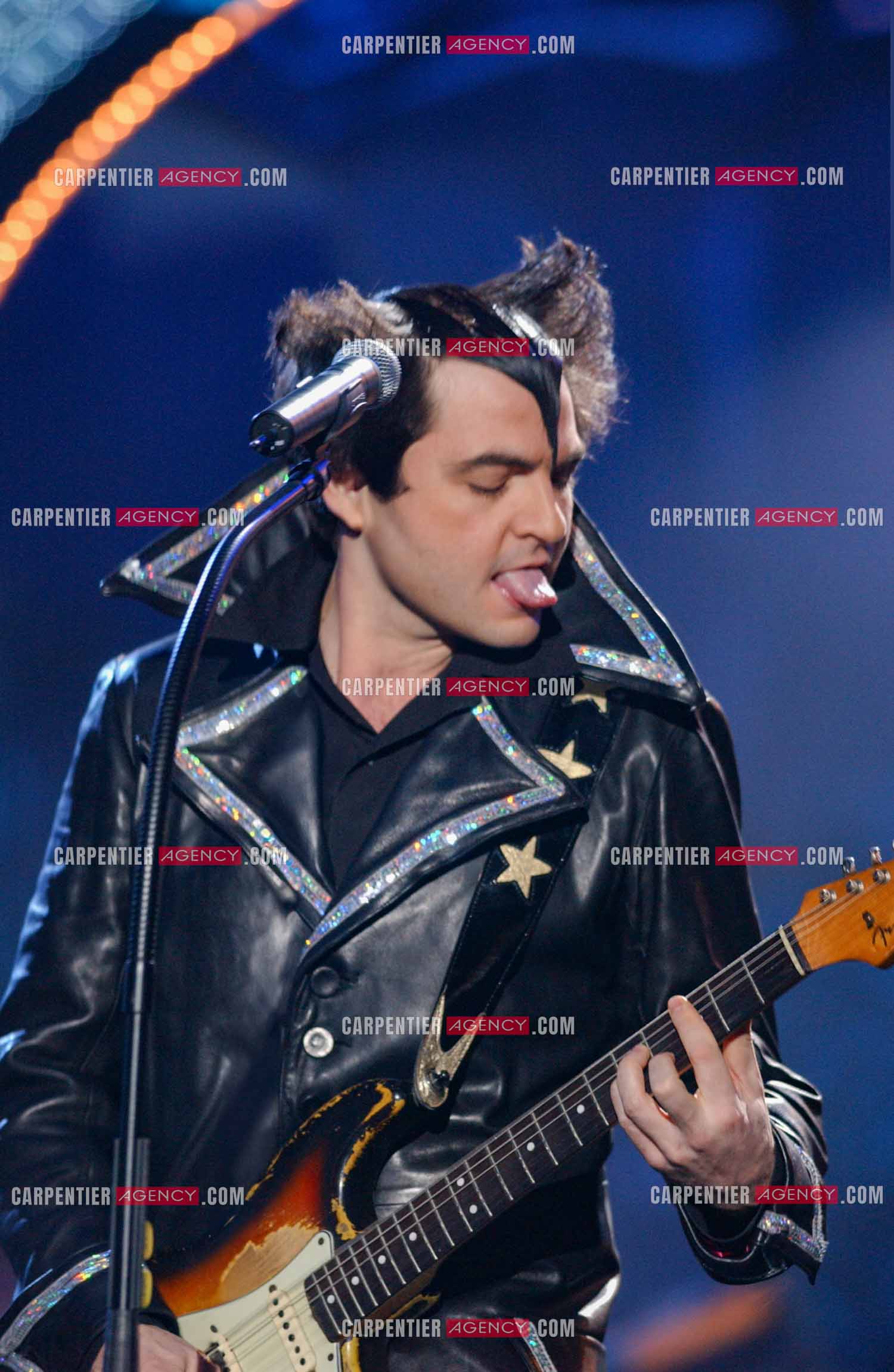 Le chanteur Matthieu Chedid dit “M“ lors de son concert au Zénith de Paris en 2005.  ( Exclusif )