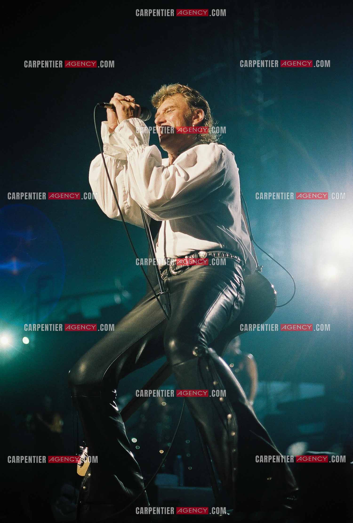 Le chanteur Johnny Hallyday en concert au Palais omnisports de Paris-Bercy du 14 septembre au 4 octobre 1992.        ( Exclusif )