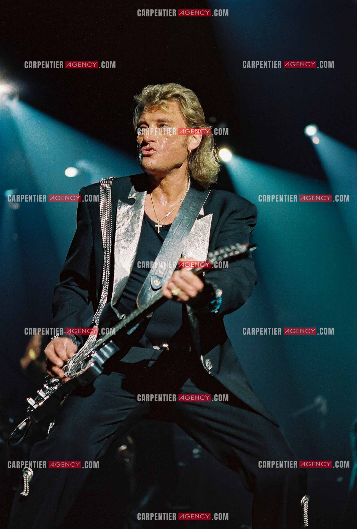 Le chanteur Johnny Hallyday en concert au Palais omnisports de Paris-Bercy du 14 septembre au 4 octobre 1992.        ( Exclusif )