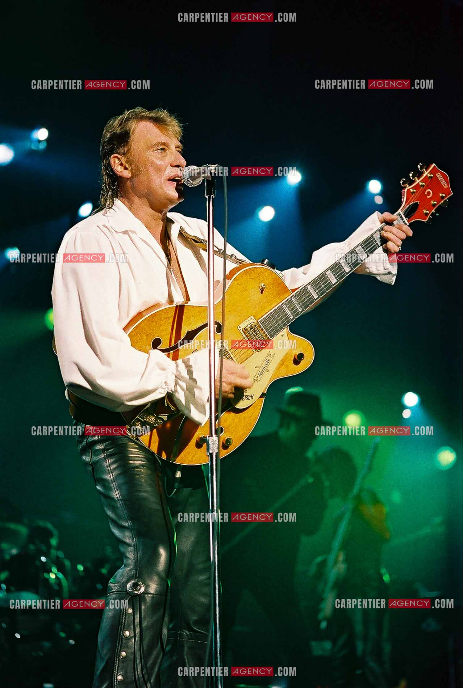 Le chanteur Johnny Hallyday en concert au Palais omnisports de Paris-Bercy du 14 septembre au 4 octobre 1992.        ( Exclusif )