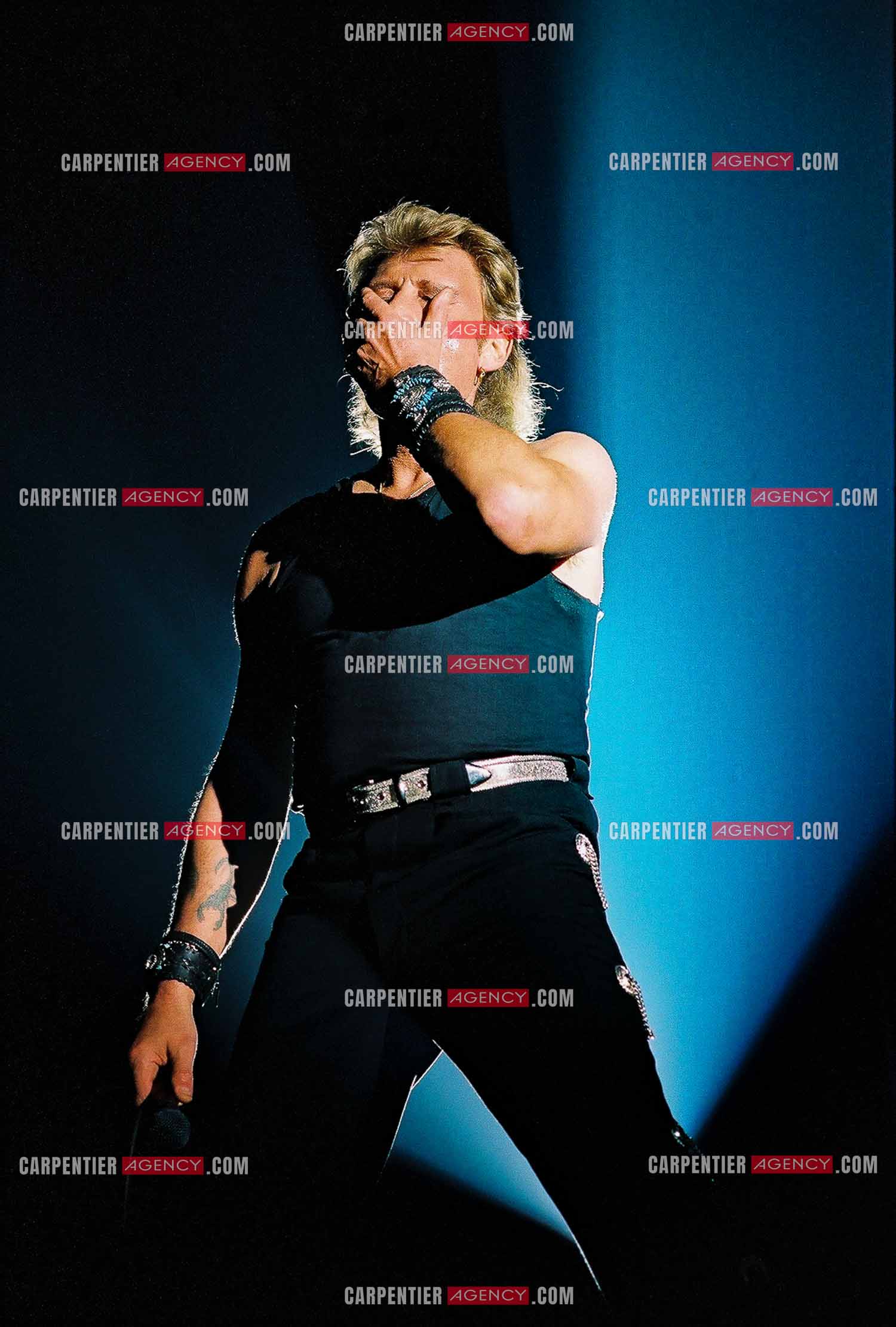 Le chanteur Johnny Hallyday en concert au Palais omnisports de Paris-Bercy du 14 septembre au 4 octobre 1992.        ( Exclusif )