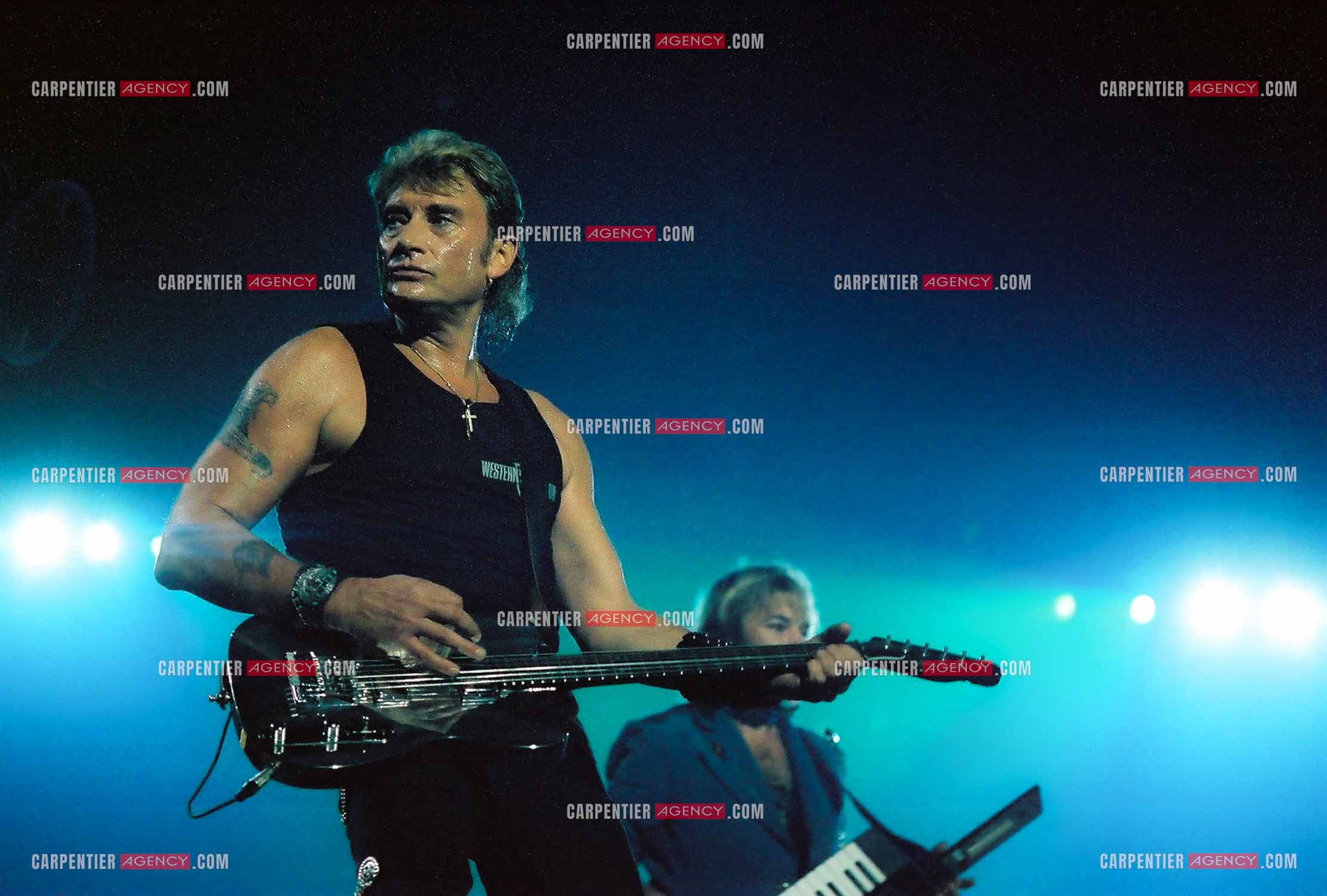 Le chanteur Johnny Hallyday en concert au Palais omnisports de Paris-Bercy du 14 septembre au 4 octobre 1992.        ( Exclusif )