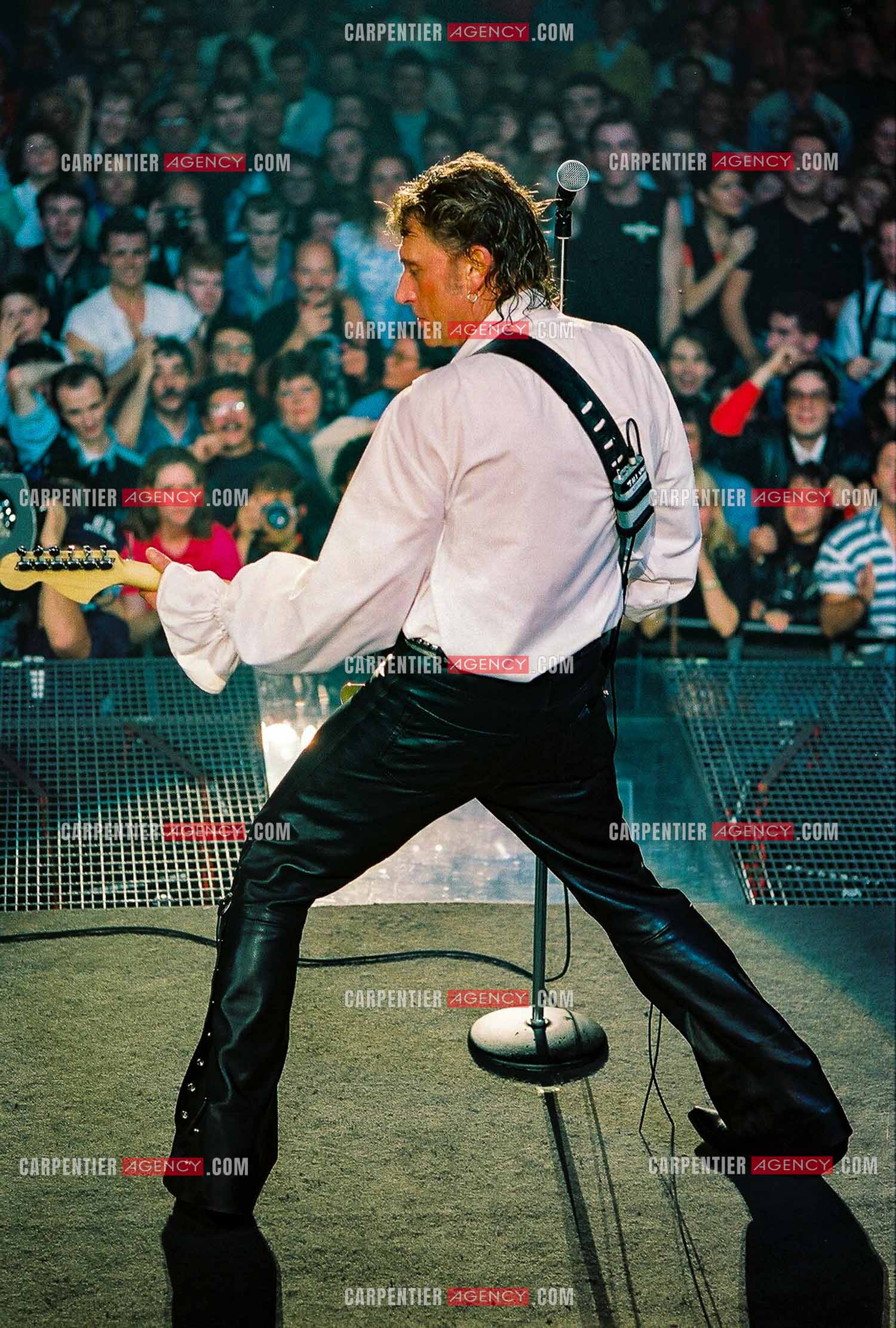 Le chanteur Johnny Hallyday en concert au Palais omnisports de Paris-Bercy du 14 septembre au 4 octobre 1992.        ( Exclusif )