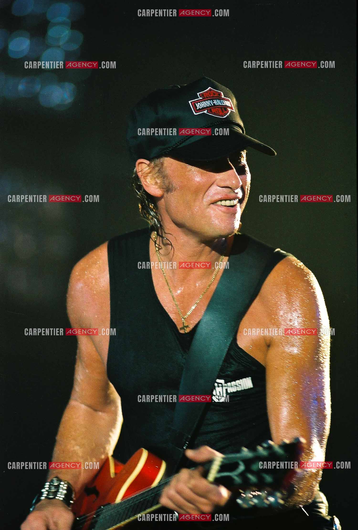 Le chanteur Johnny Hallyday en concert au Palais omnisports de Paris-Bercy du 14 septembre au 4 octobre 1992.        ( Exclusif )