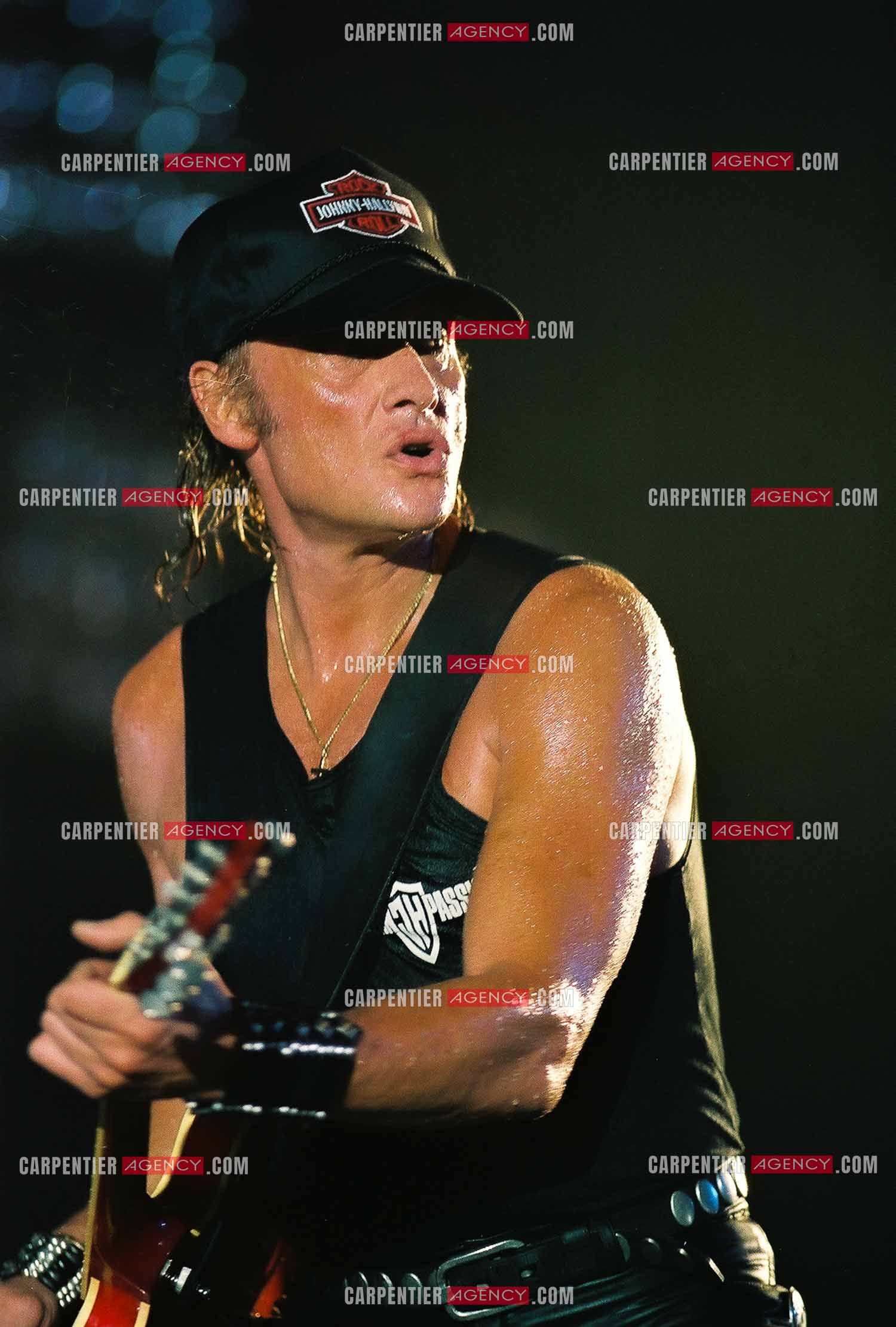 Le chanteur Johnny Hallyday en concert au Palais omnisports de Paris-Bercy du 14 septembre au 4 octobre 1992.        ( Exclusif )