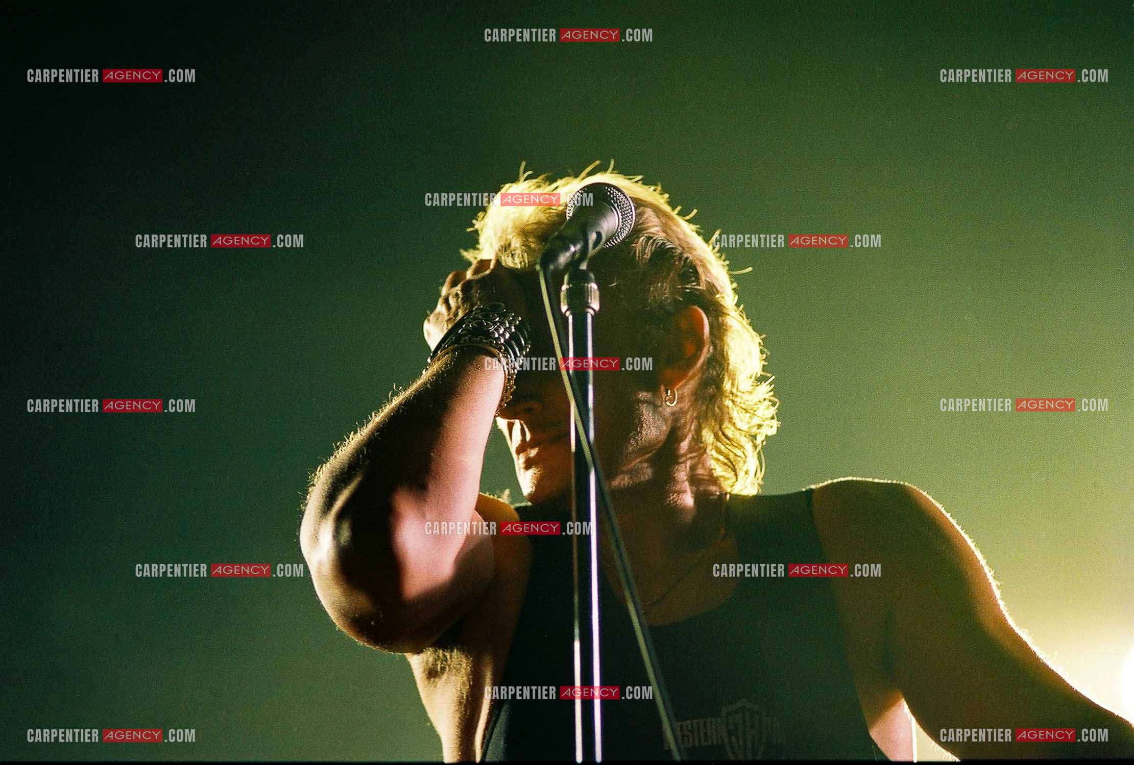 Le chanteur Johnny Hallyday en concert au Palais omnisports de Paris-Bercy du 14 septembre au 4 octobre 1992.        ( Exclusif )