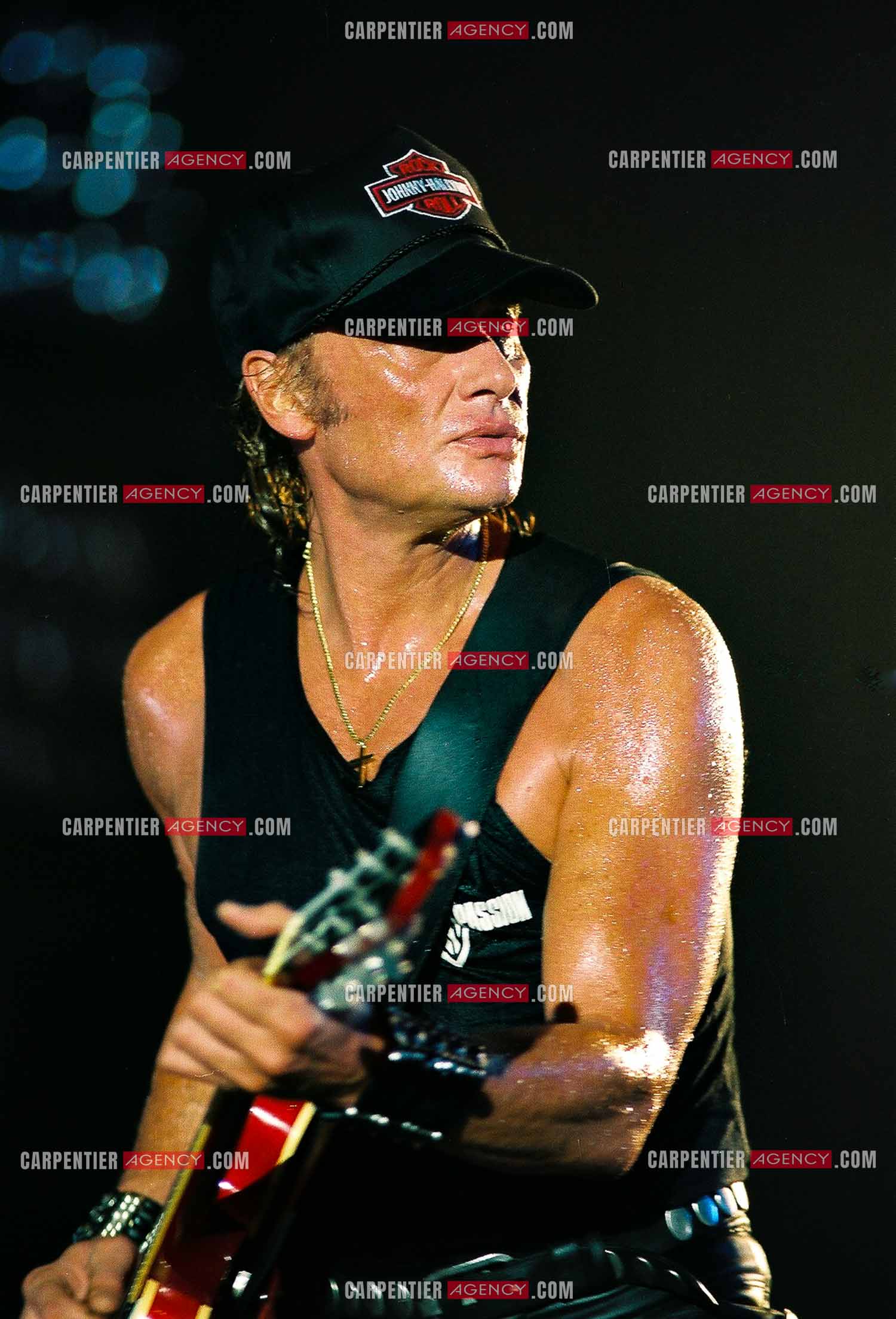 Le chanteur Johnny Hallyday en concert au Palais omnisports de Paris-Bercy du 14 septembre au 4 octobre 1992.        ( Exclusif )