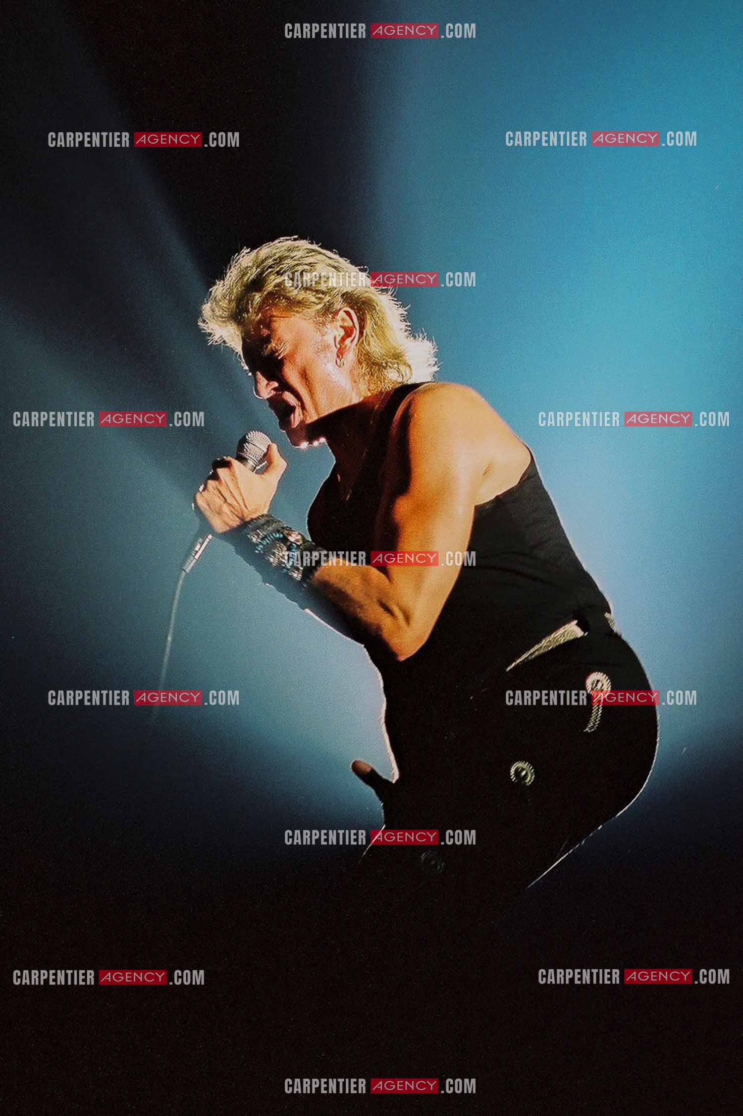 Le chanteur Johnny Hallyday en concert au Palais omnisports de Paris-Bercy du 14 septembre au 4 octobre 1992.        ( Exclusif )