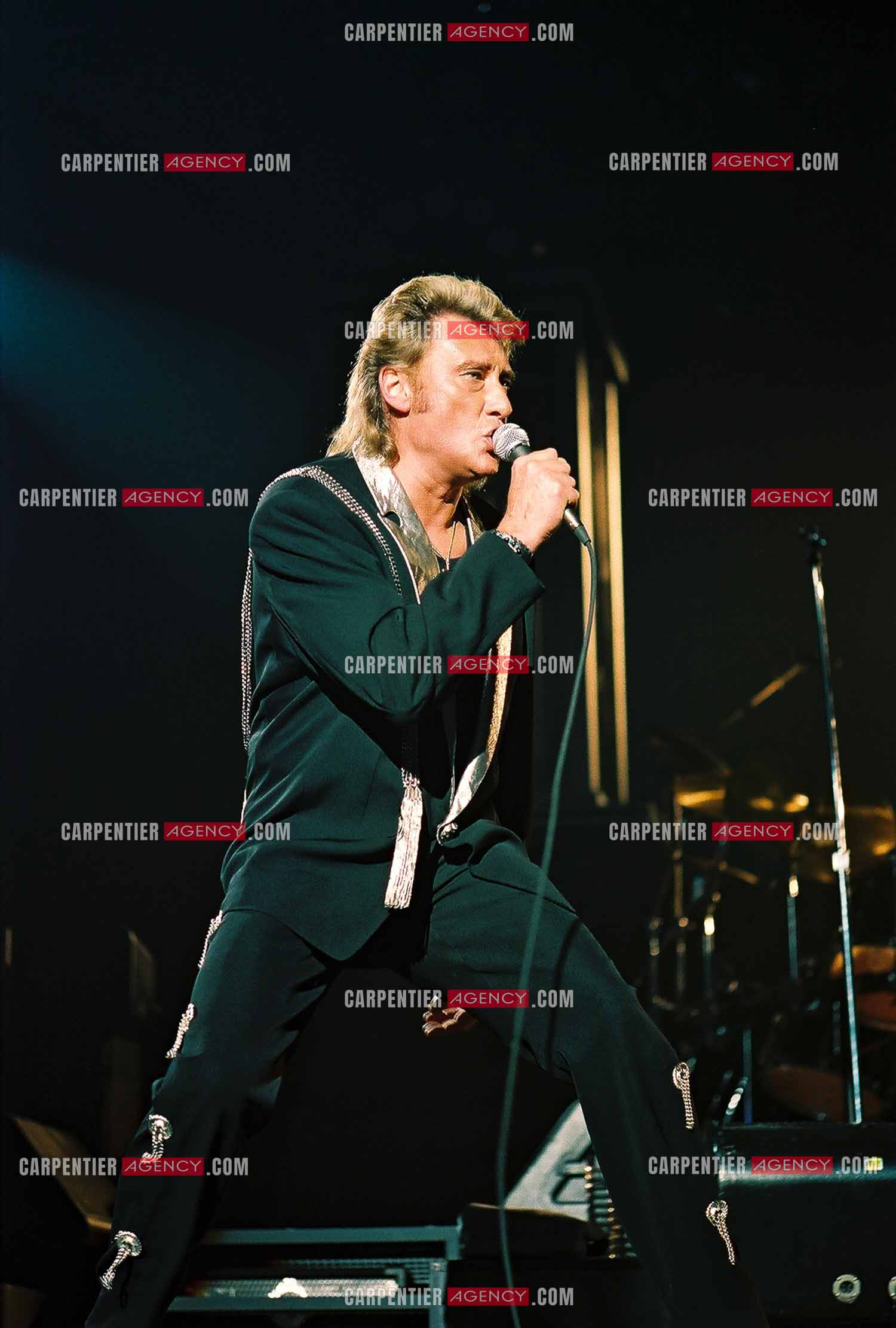 Le chanteur Johnny Hallyday en concert au Palais omnisports de Paris-Bercy du 14 septembre au 4 octobre 1992.        ( Exclusif )